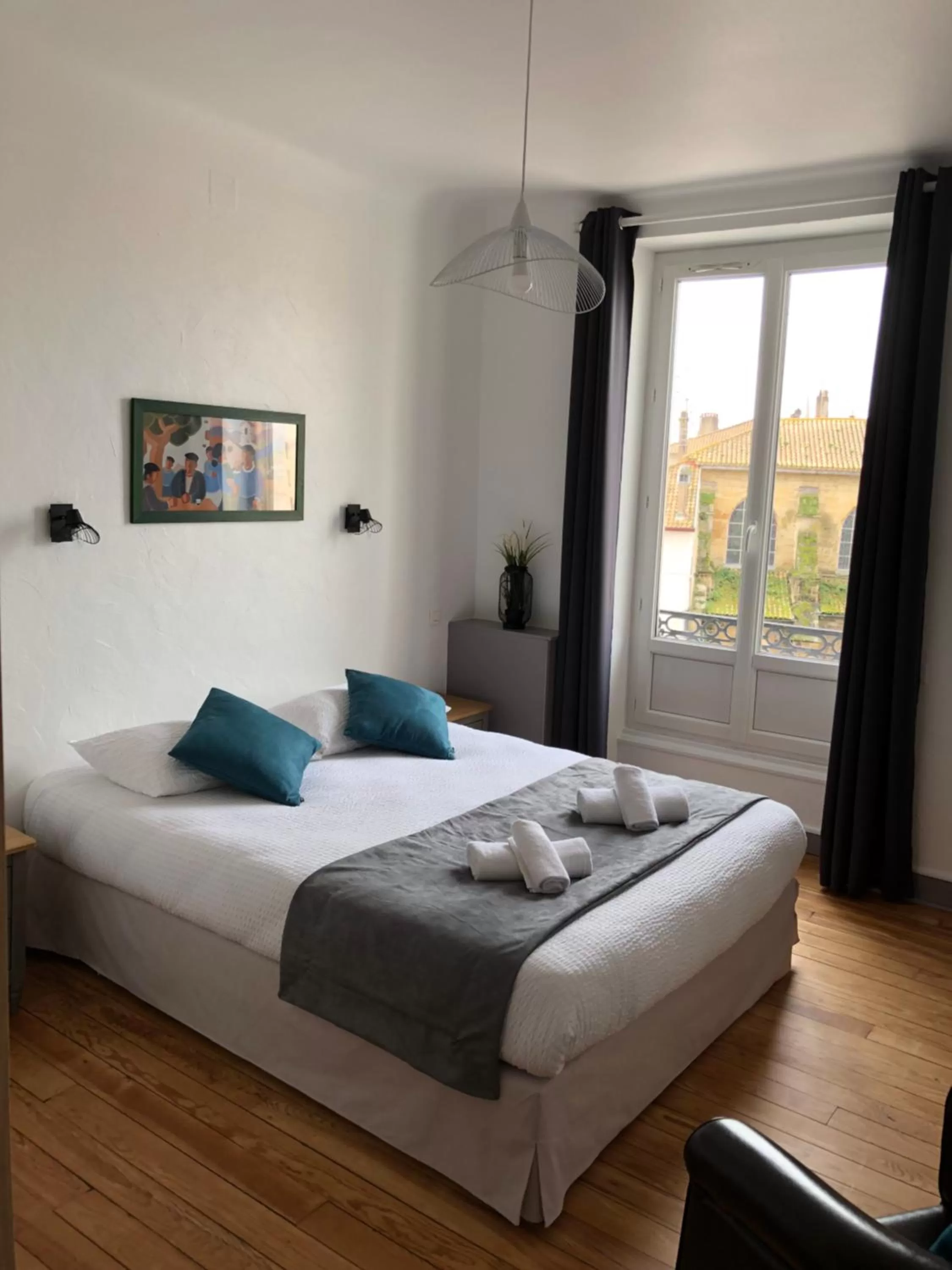 Bedroom, Bed in Hotel Cote Basque