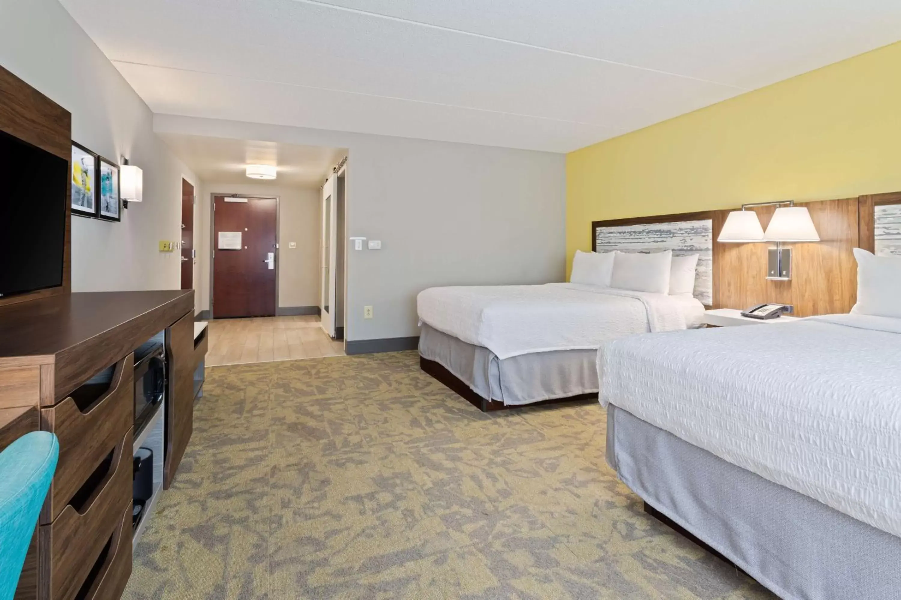 Bed in Hampton Inn Jacksonville-I-295 East/Baymeadows