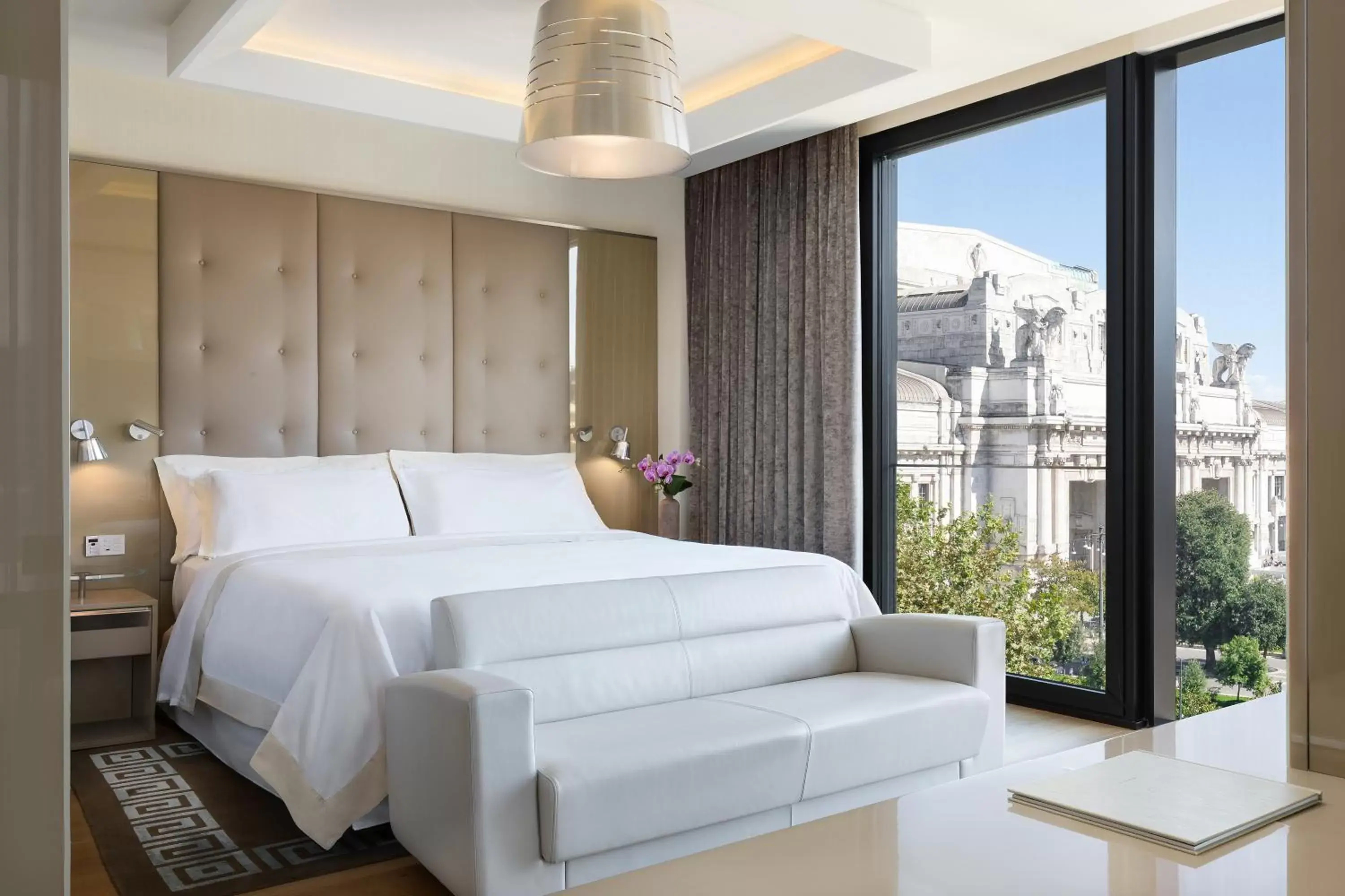 Bedroom in Excelsior Hotel Gallia, a Luxury Collection Hotel, Milan