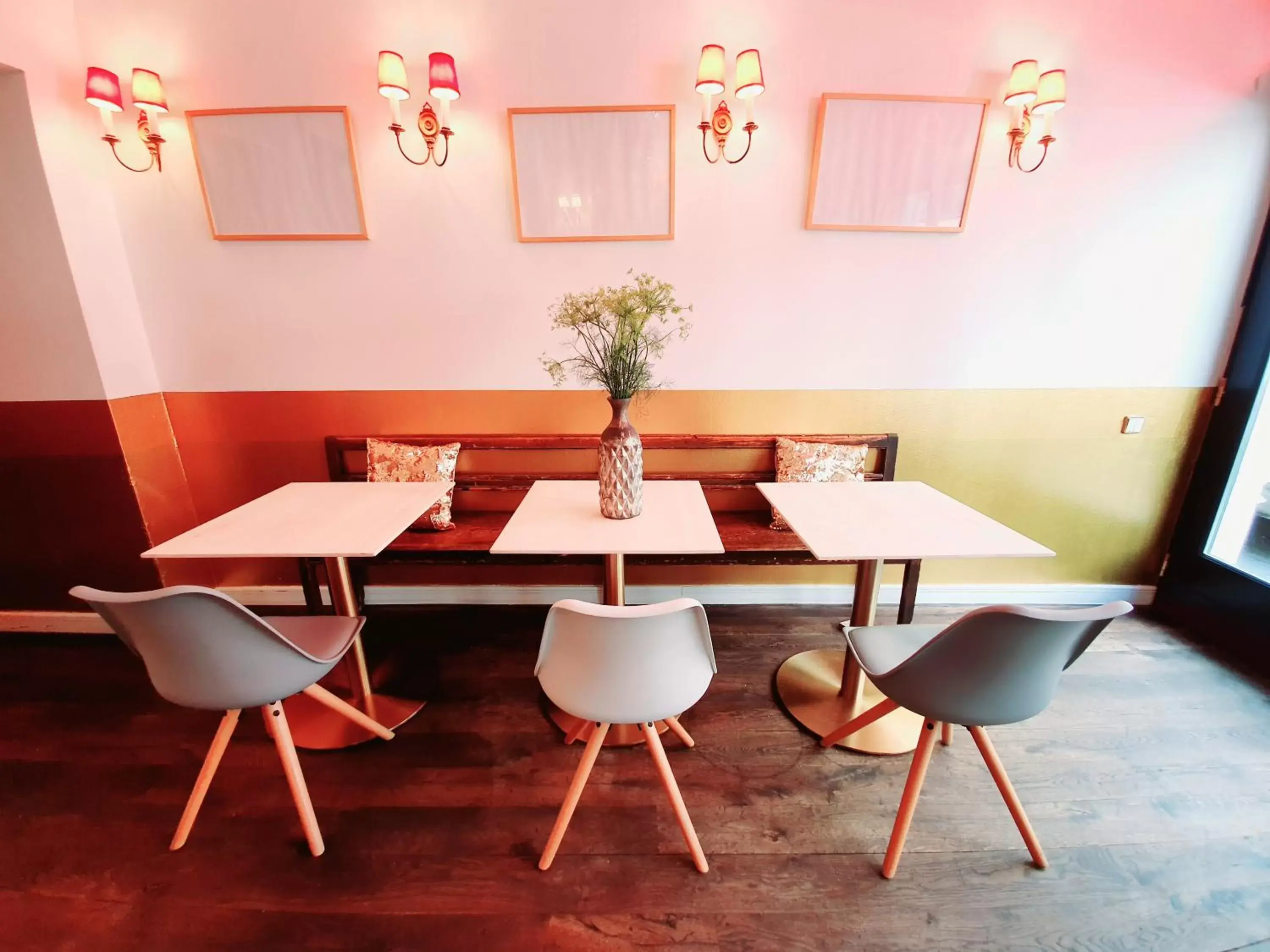 Dining Area in MAISON MARSIL - Boutique Hotel Köln