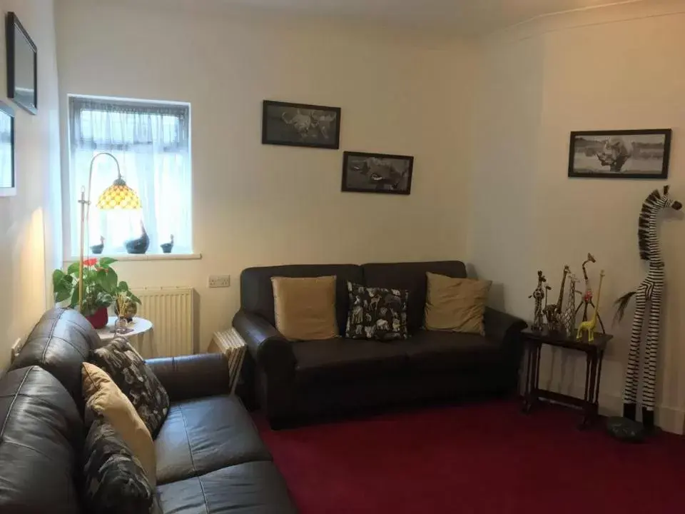 Living room, Seating Area in Merton House