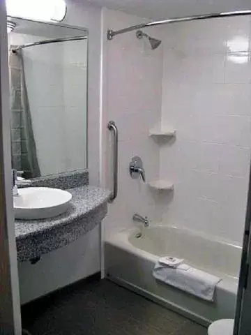 Bathroom in Motel 6-Marble Falls, TX