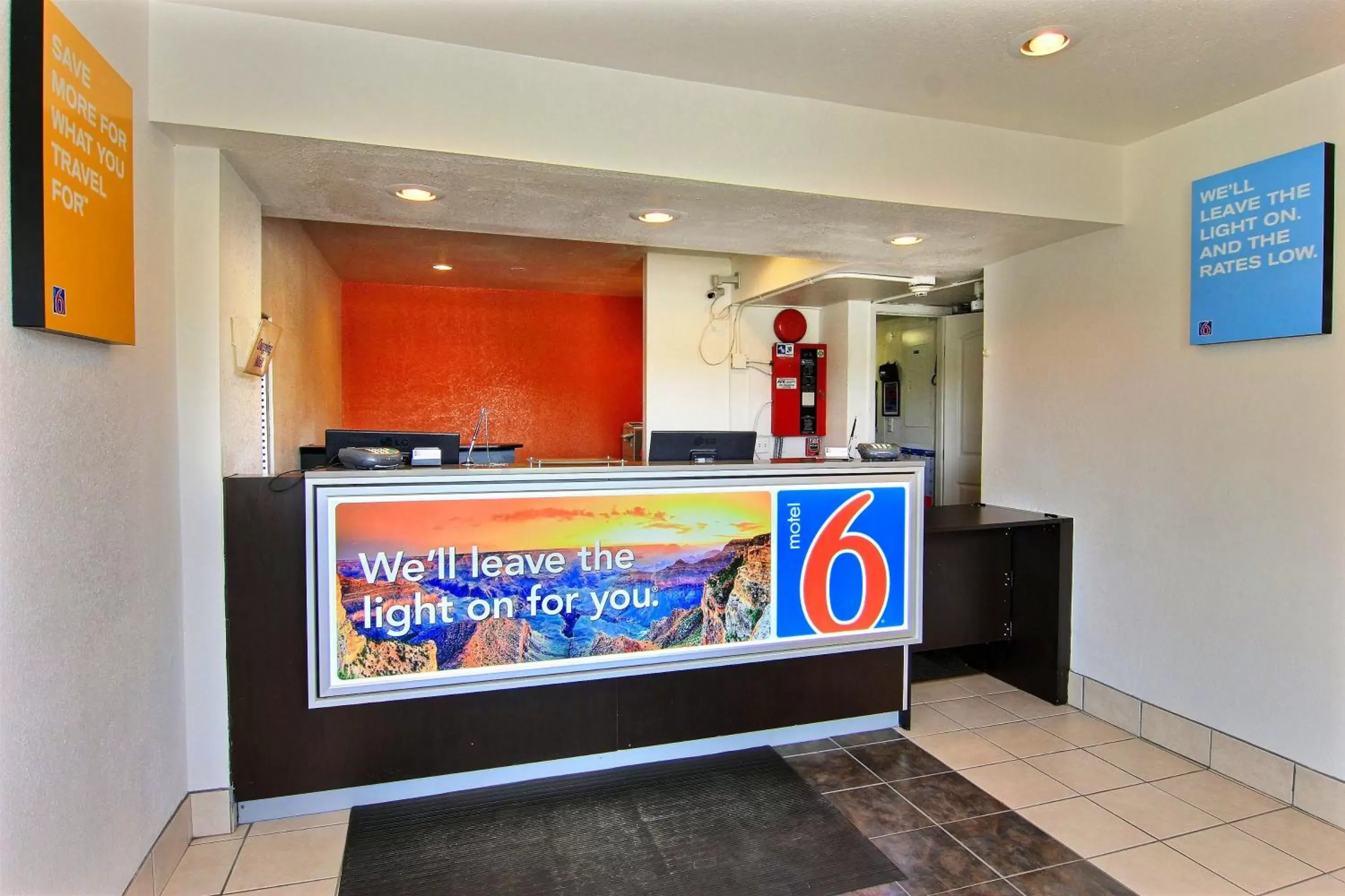 Lobby or reception, Lobby/Reception in Motel 6-Kingsville, TX