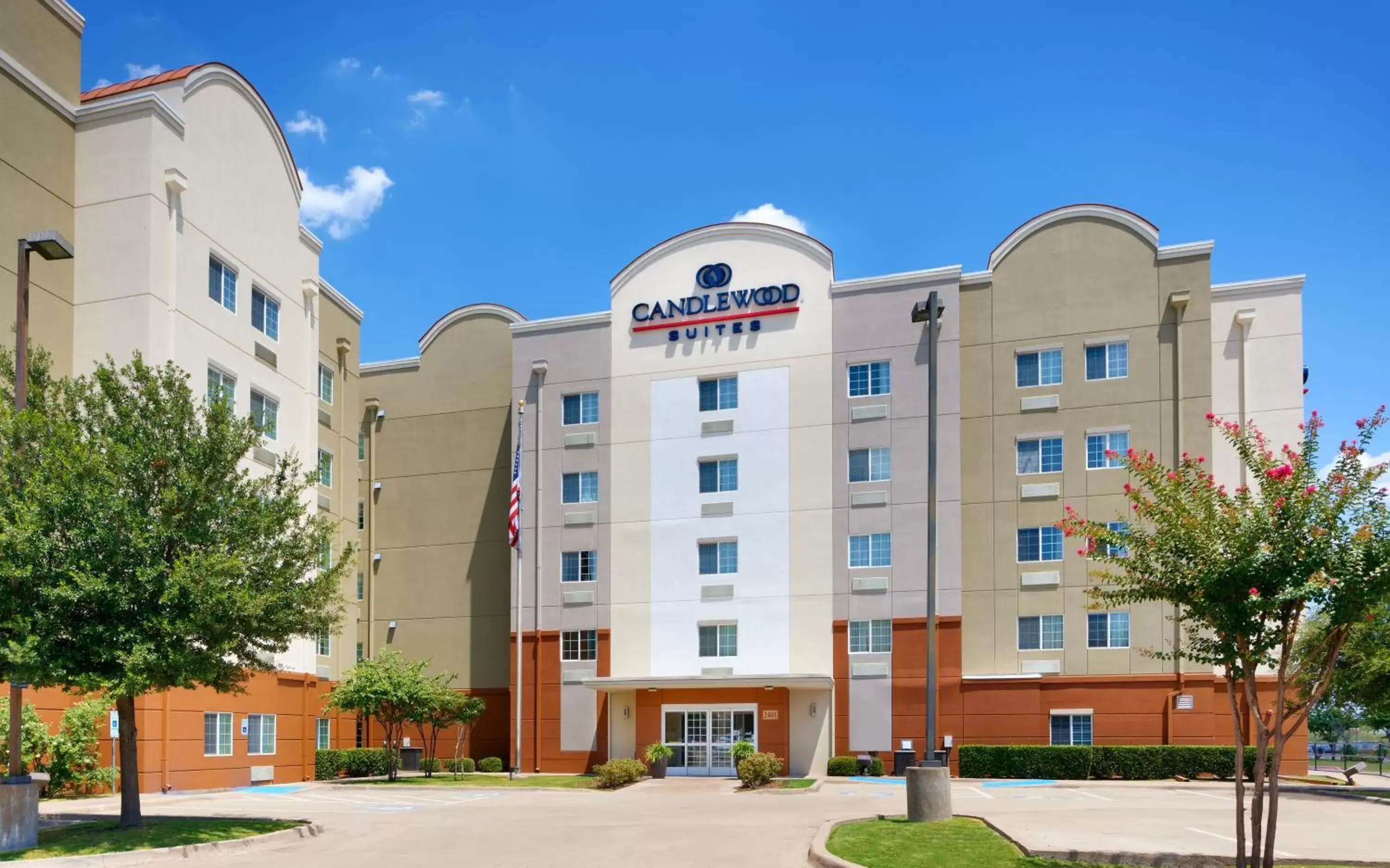 Property building in Candlewood Suites Plano East by IHG Property building in Candlewood Suites Plano East by IHG