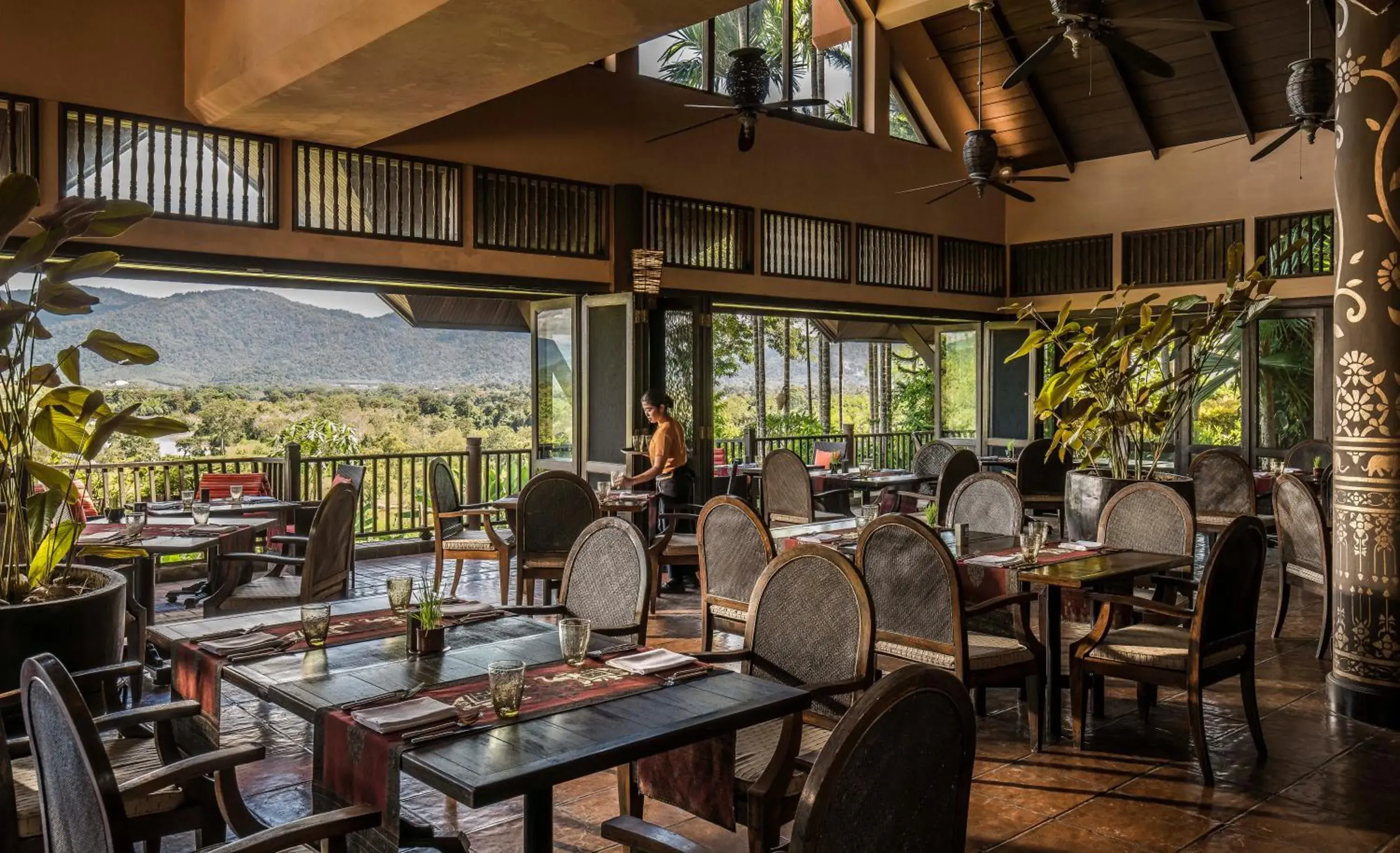 Restaurant/Places to Eat in Anantara Golden Triangle Elephant Camp & Resort