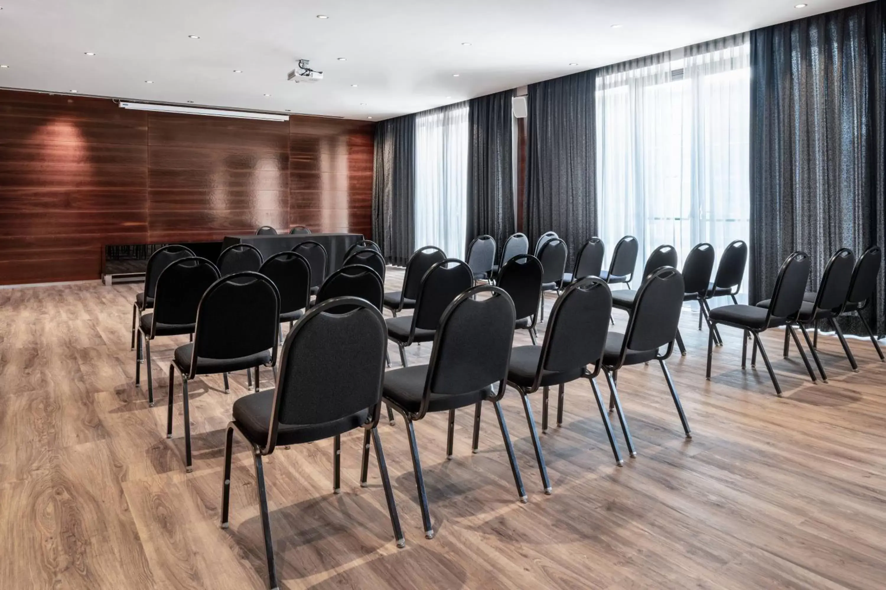 Meeting/conference room in AC Hotel A Coruña by Marriott