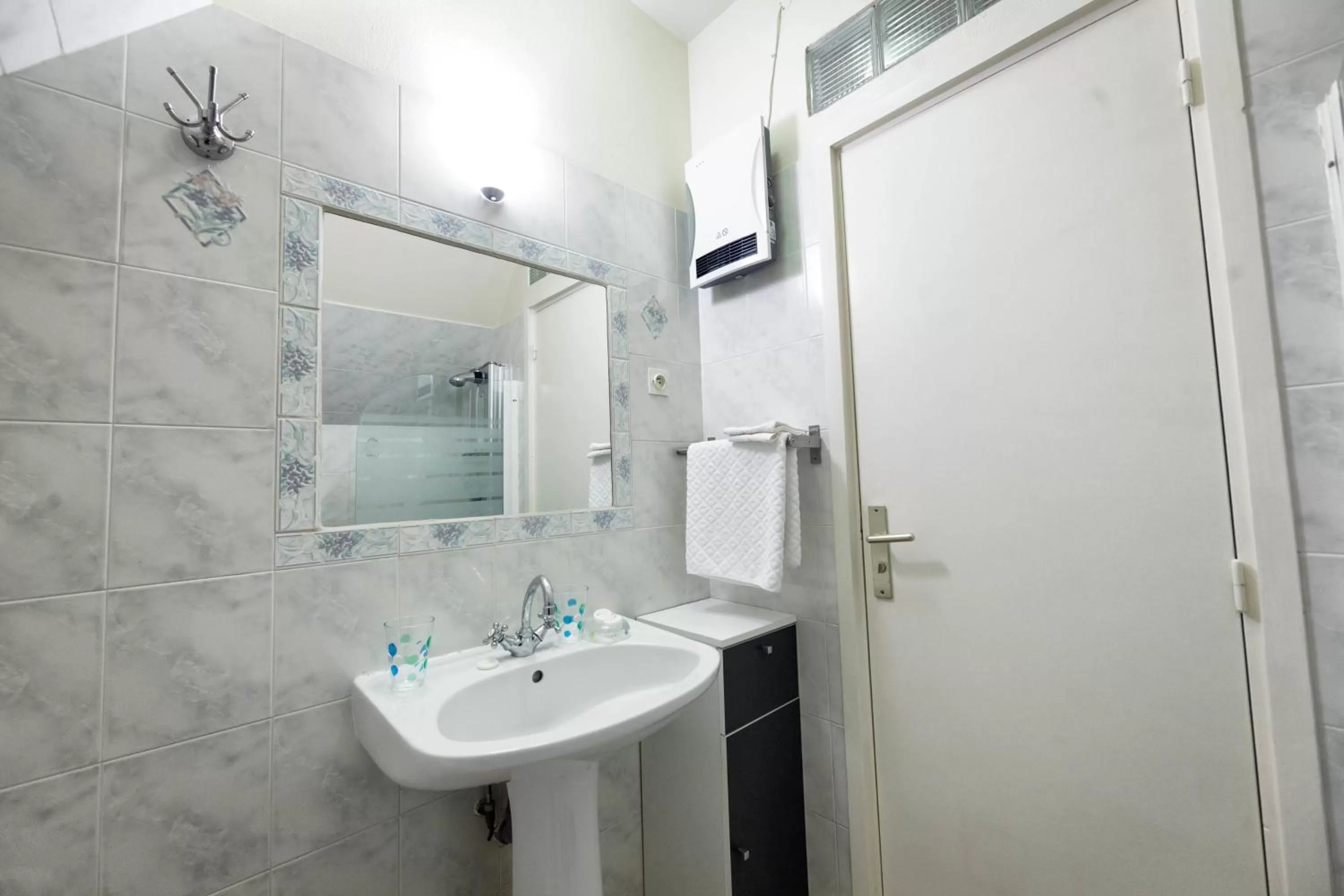 Shower in Château du Jard