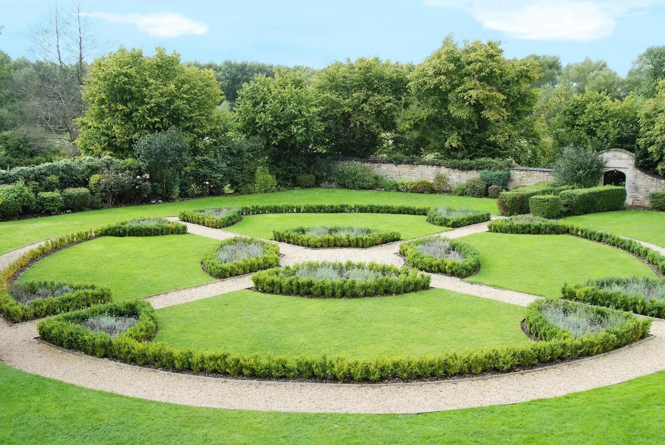 Other, Garden View in voco - Oxford Thames, an IHG Hotel