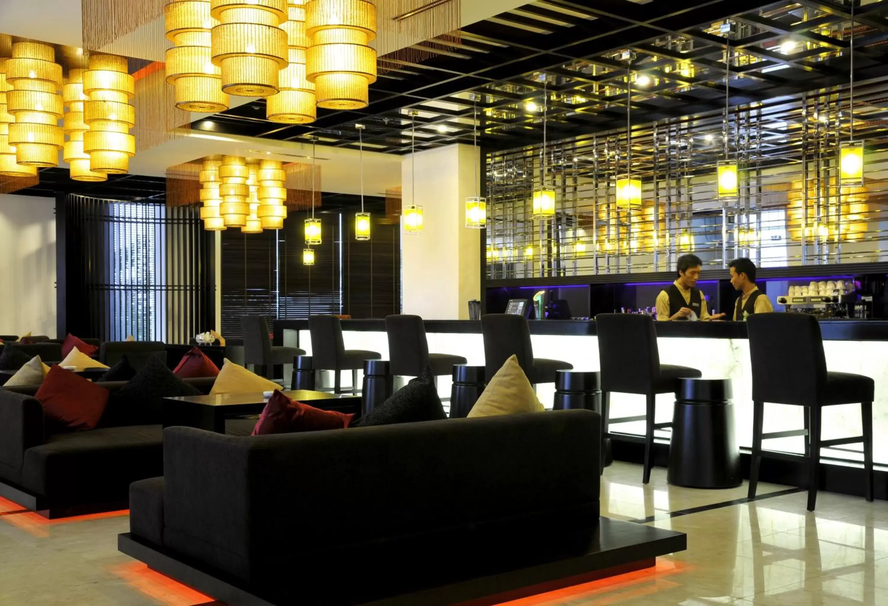 Lounge or bar in Novotel Ha Long Bay Hotel