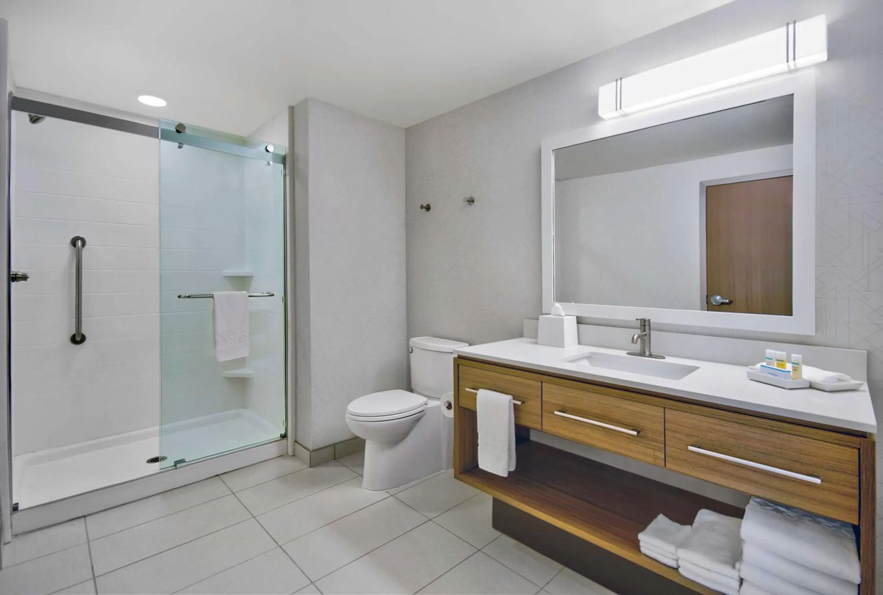 Bathroom in Home2 Suites By Hilton Whitestown - Indianapolis Northwest