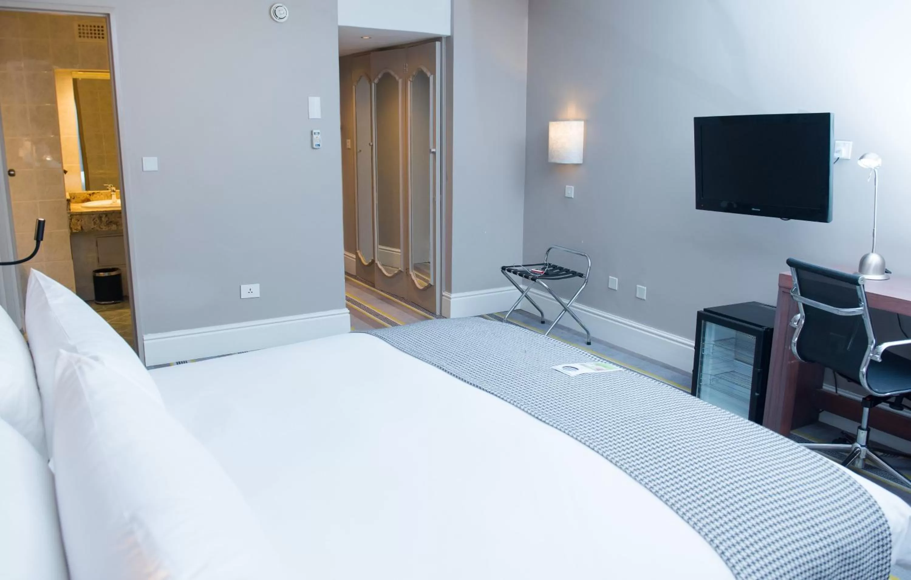 Photo of the whole room, Bed in Holiday Inn - Mutare by IHG