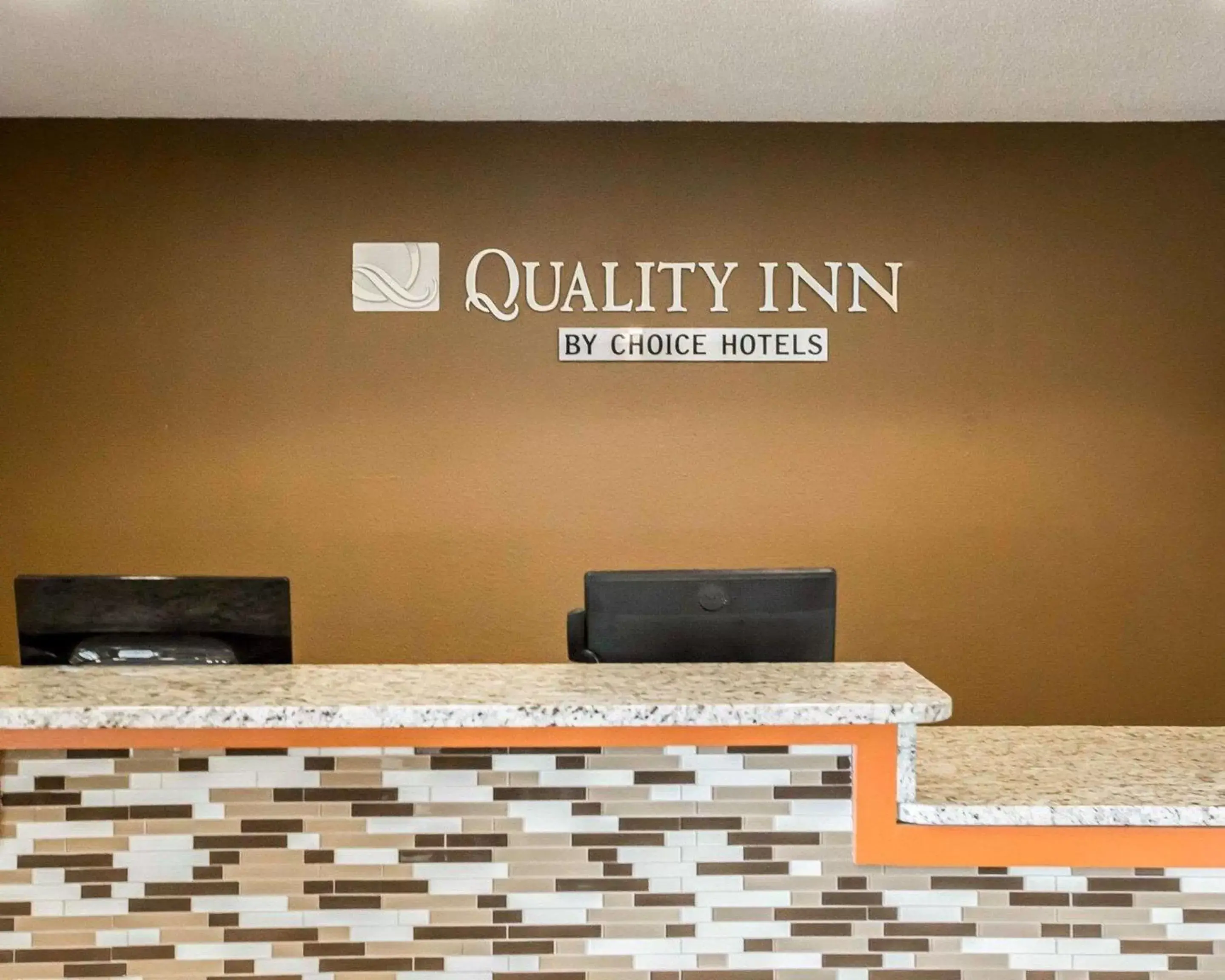 Lobby or reception in Quality Inn Chesterton near Indiana Dunes National Park I-94