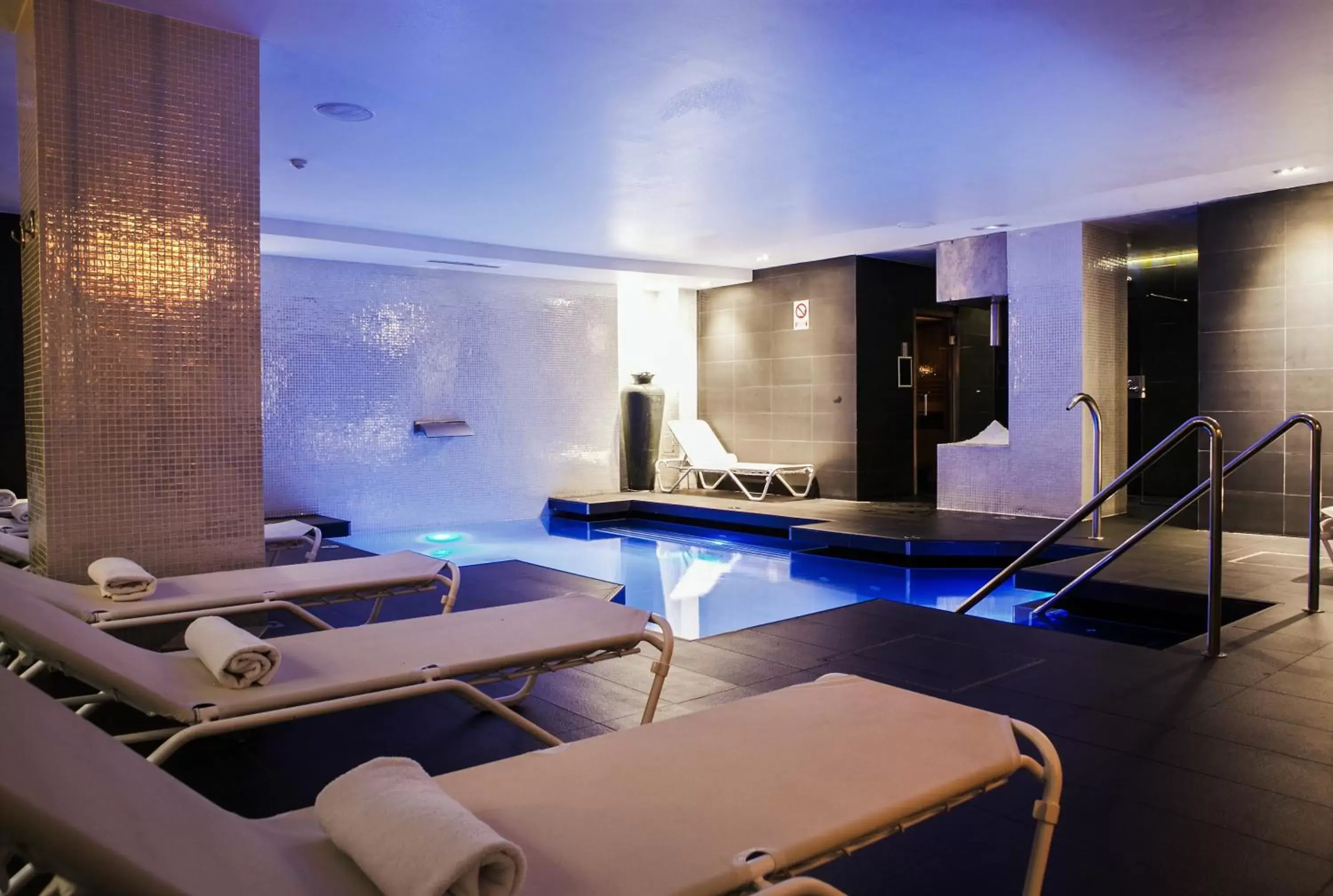 Spa and wellness centre/facilities, Swimming Pool in Grums Hotel & Spa
