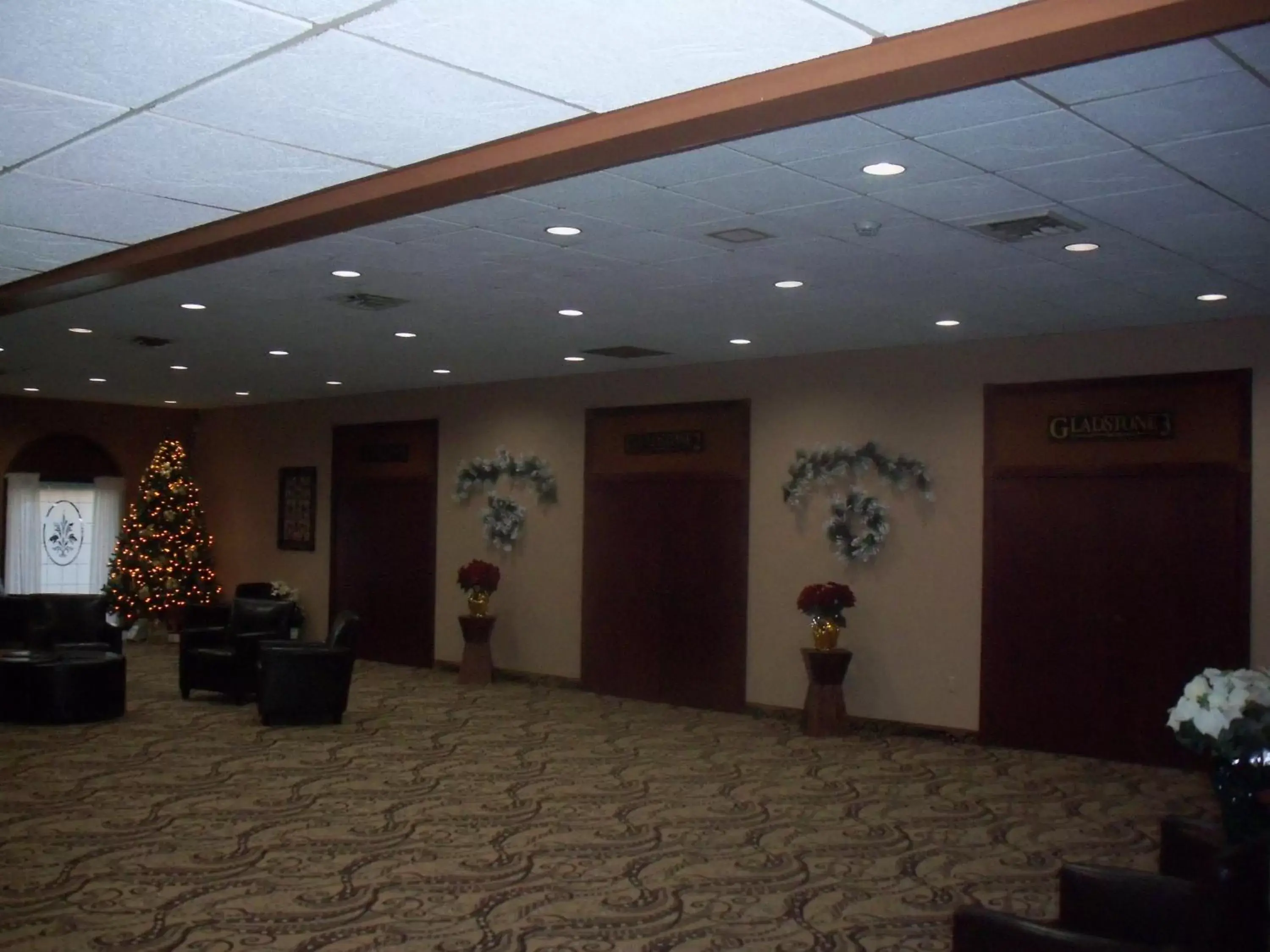 Lobby or reception in Gladstone Inn and Suites