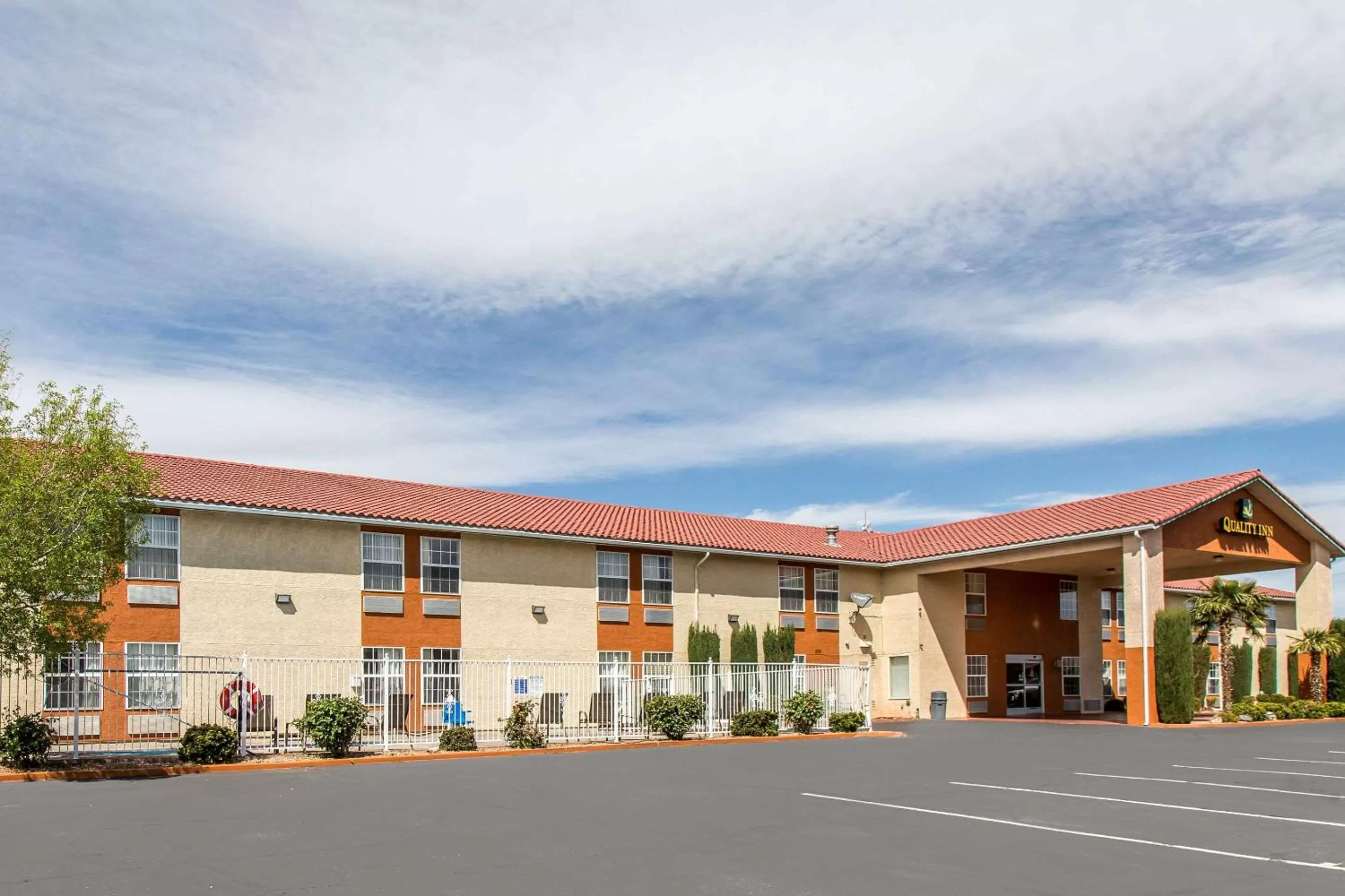 Property building in Quality Inn Zion Park Area