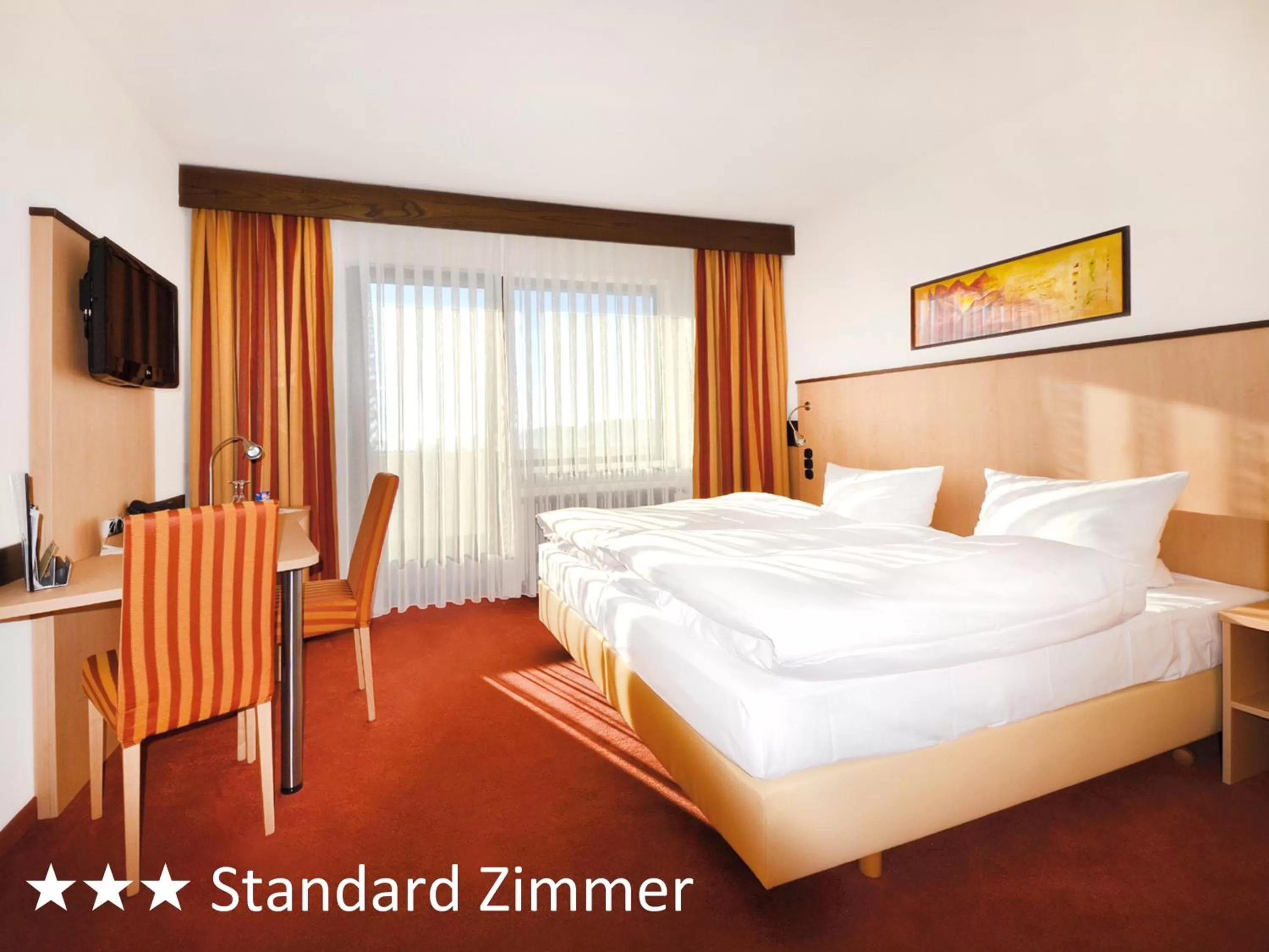 Photo of the whole room, Bed in Seligweiler Hotel & Restaurant