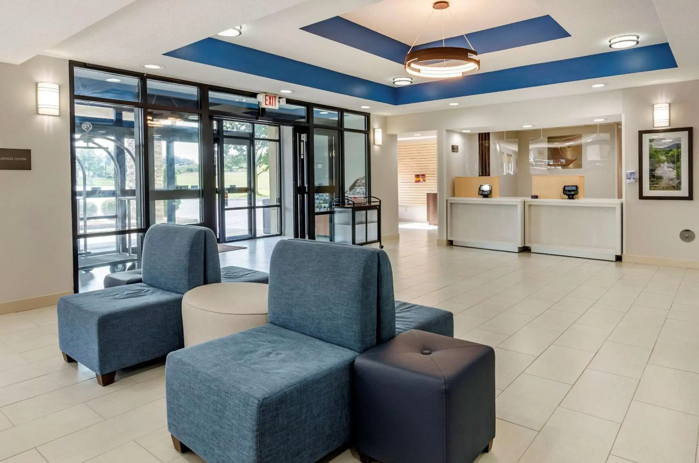 Lobby or reception, Lobby/Reception in Comfort Inn & Suites Troutville - Roanoke North / Daleville