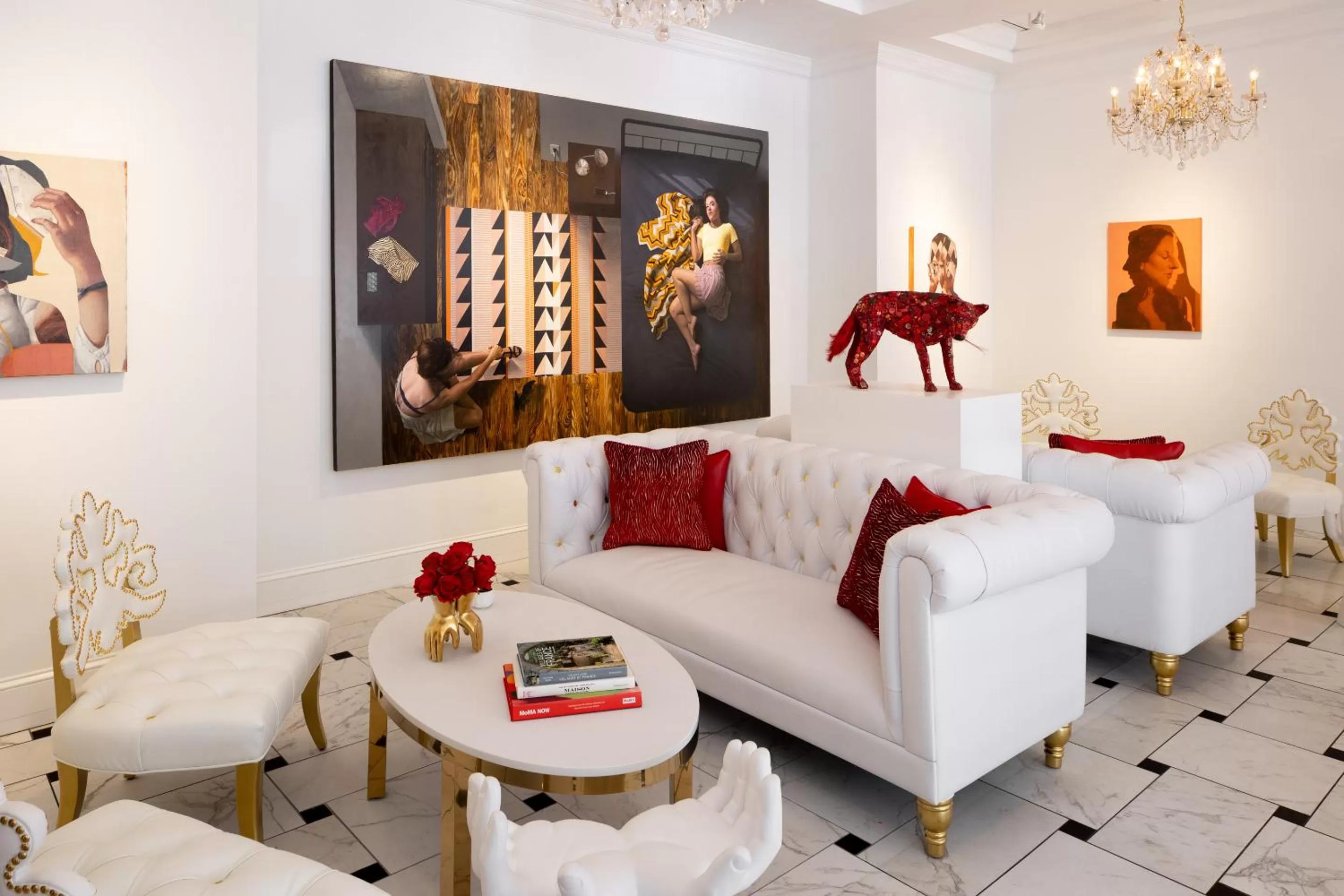 Seating area in The Vendue, Downtown Art Hotel