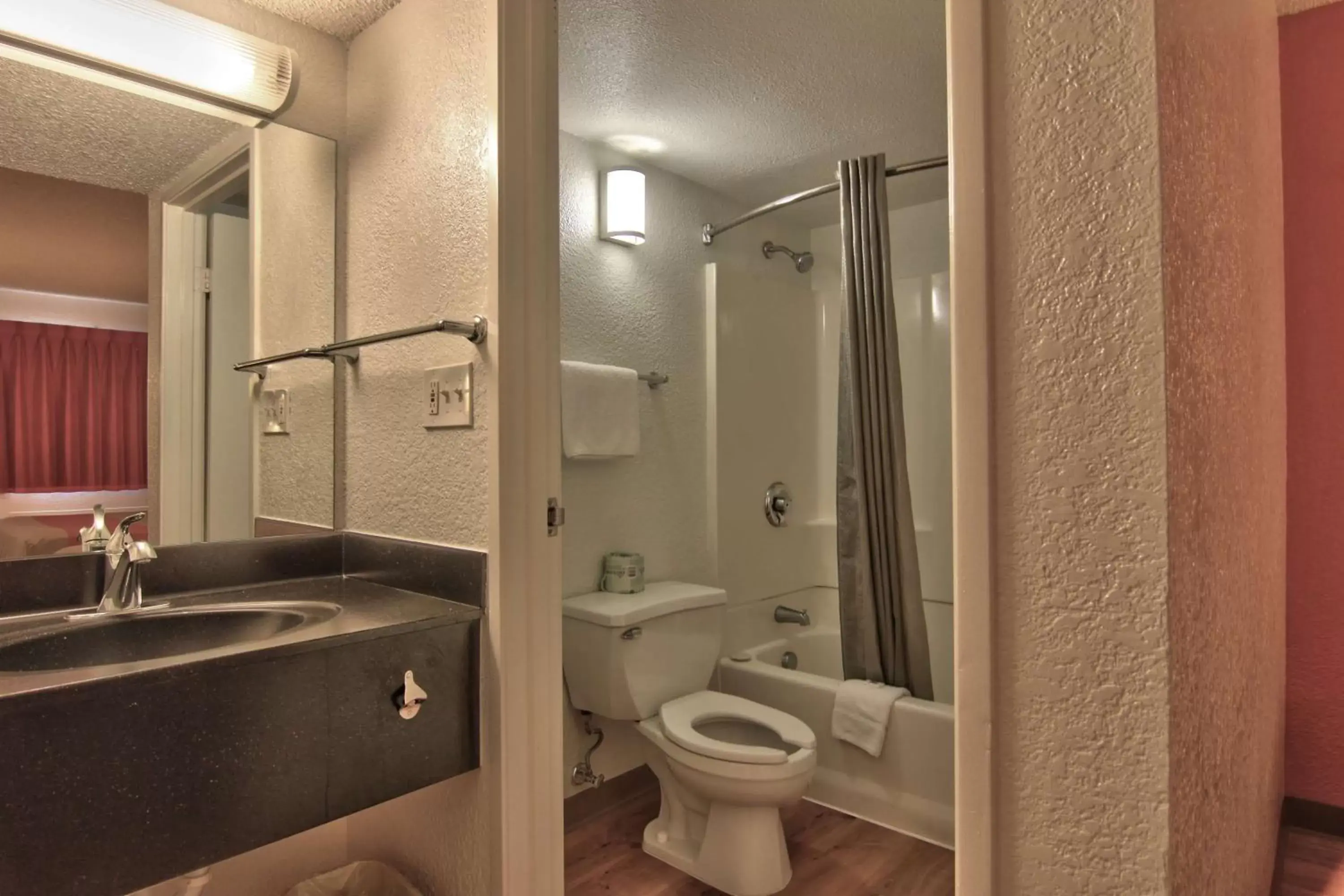 Shower, Bathroom in Motel 6-Sacramento, CA - Old Sacramento North