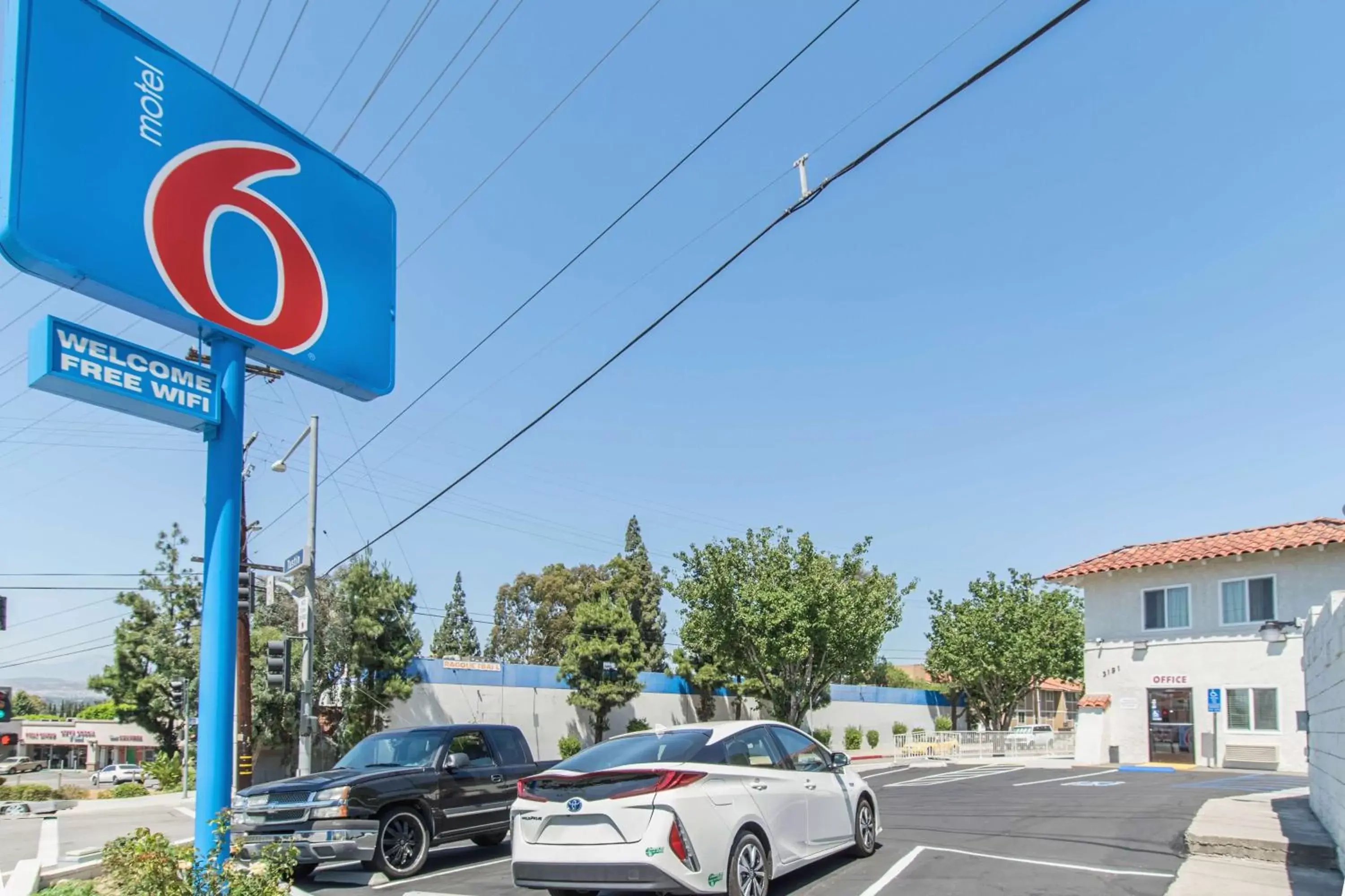 Property building in Motel 6-Orange, CA - Anaheim Property building in Motel 6-Orange, CA - Anaheim
