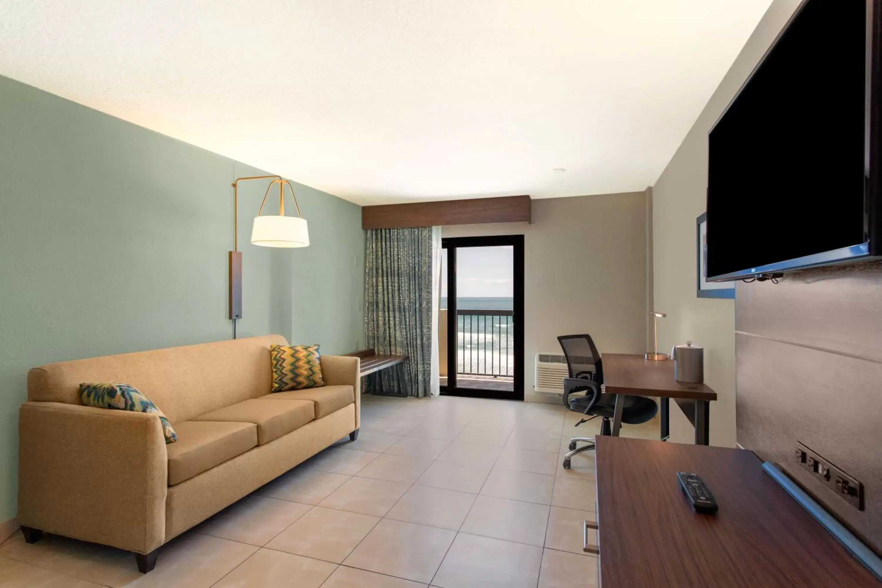 Natural landscape, Seating Area in Holiday Inn Express & Suites Oceanfront Daytona Beach Shores, an IHG Hotel