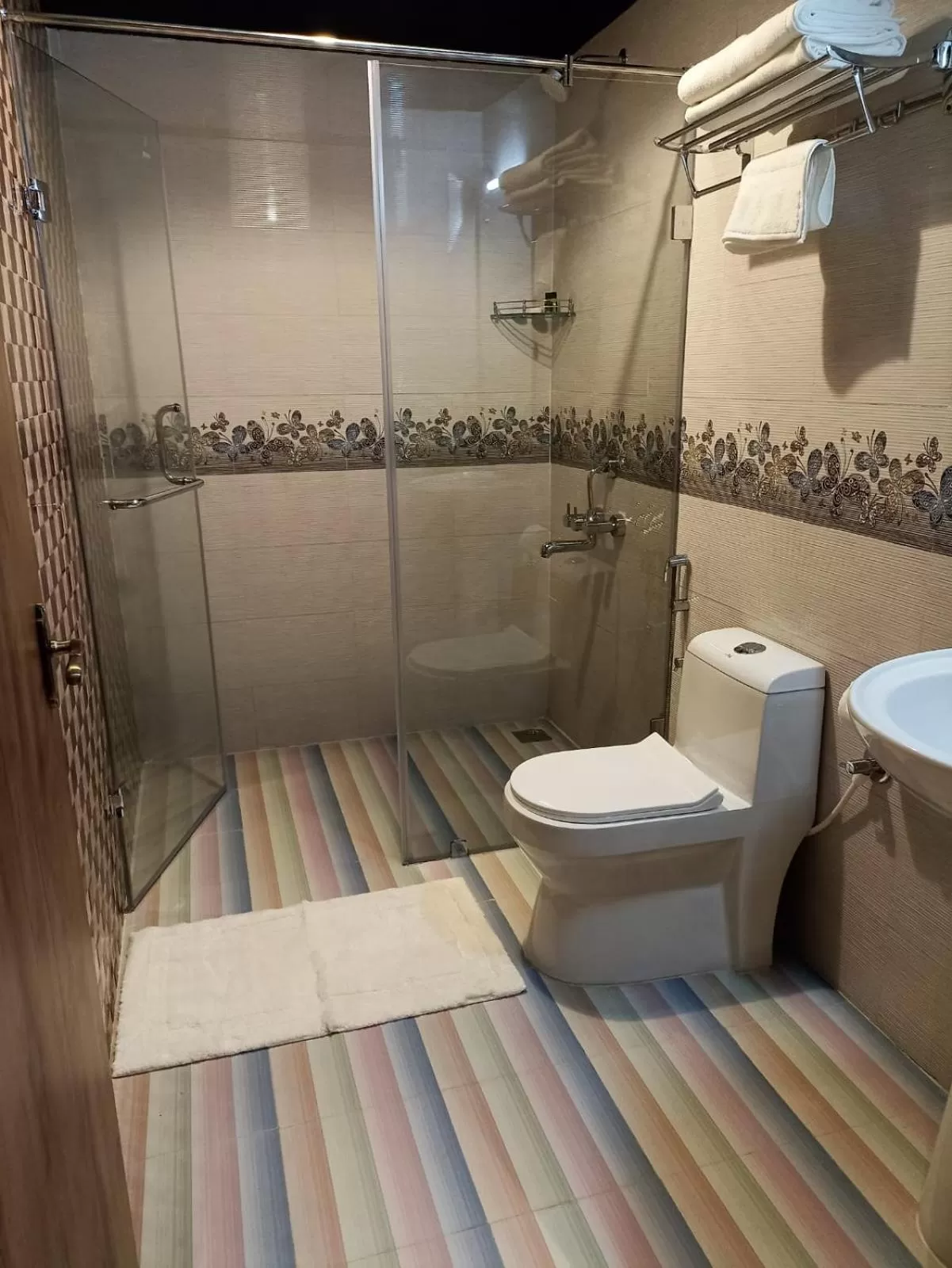 Bathroom in Sangam Inn & Banquets