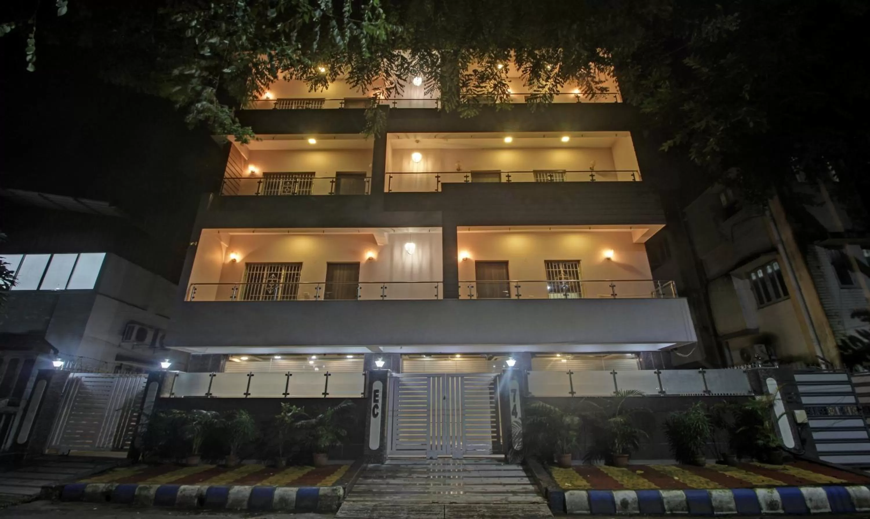 Property building in Treebo Sreema Saltlake Near City Centre Mall