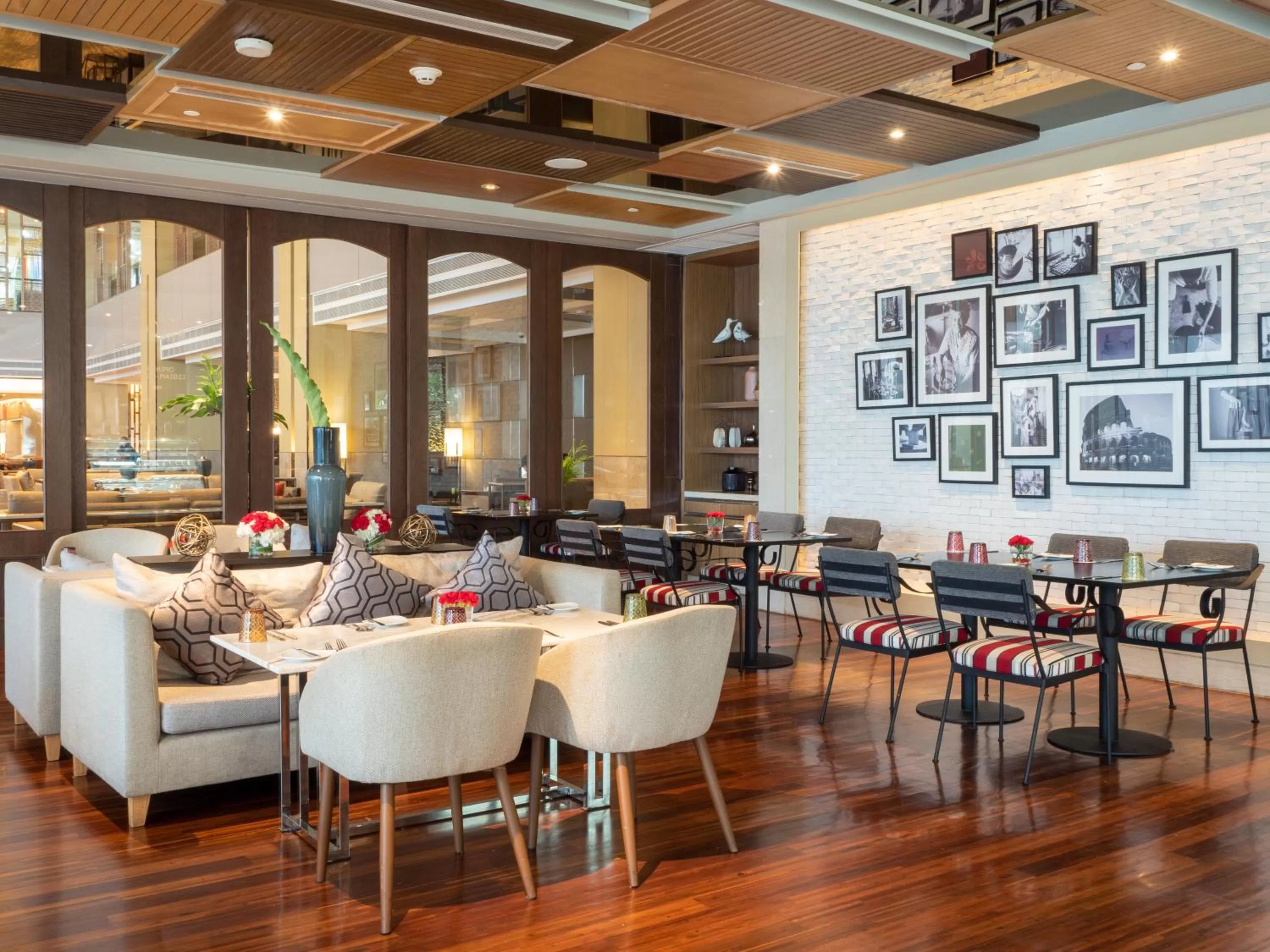 Restaurant/places to eat in Amari Bangkok