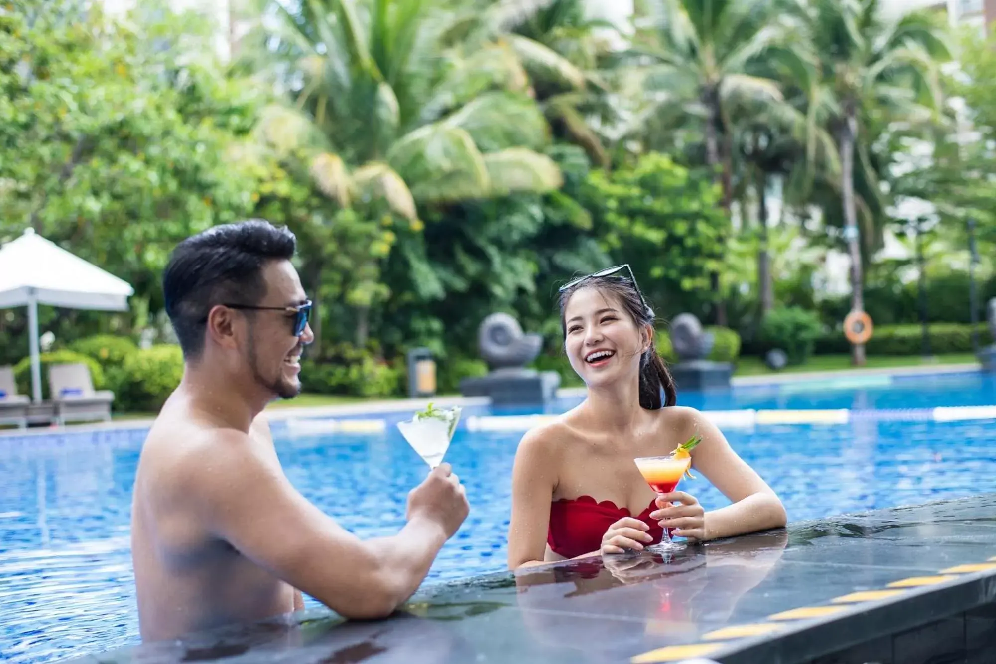 Swimming Pool in Ramada Plaza by Wyndham Sanya Bay