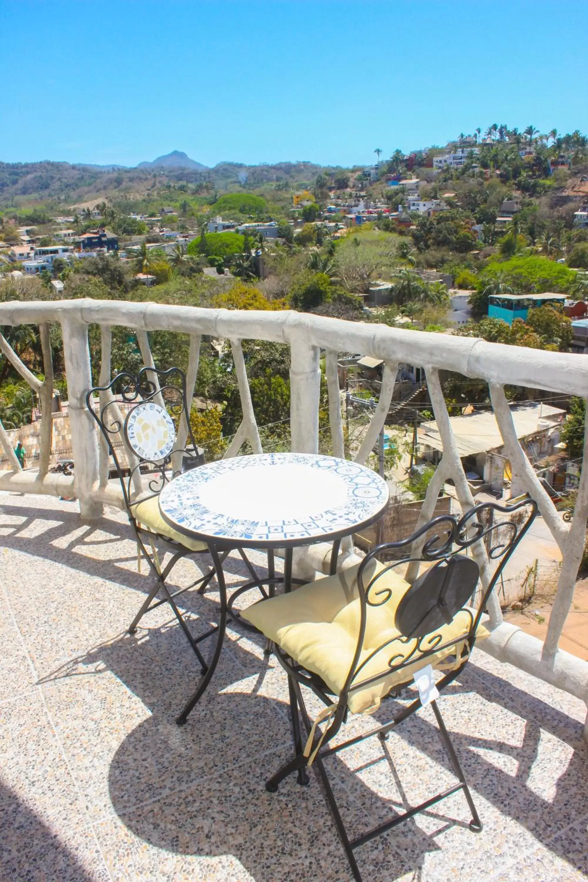 Mountain view, Balcony/Terrace in Villa Los Corales