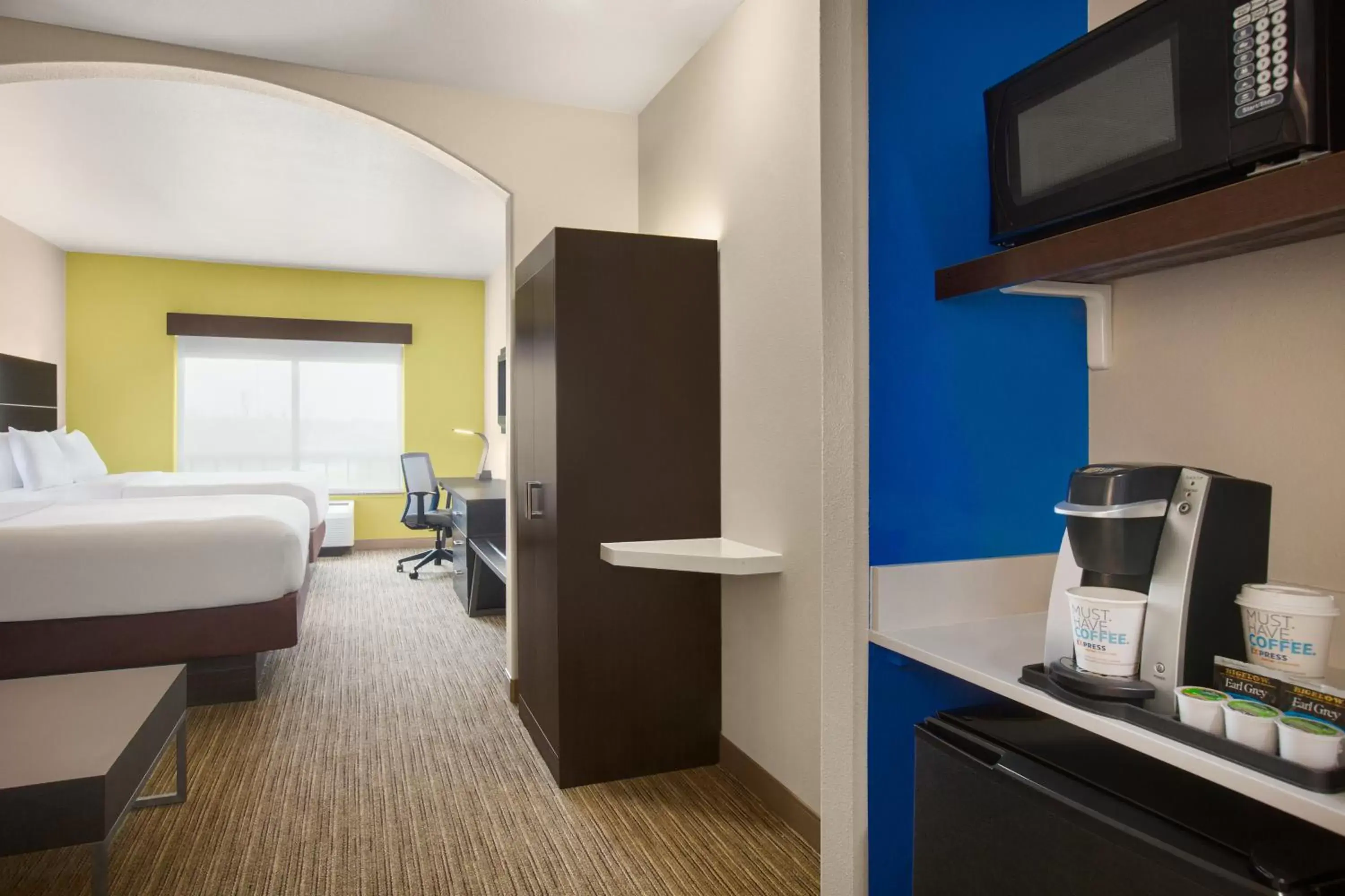 Bed in Holiday Inn Express Hotel & Suites San Antonio NW-Medical Area, an IHG Hotel