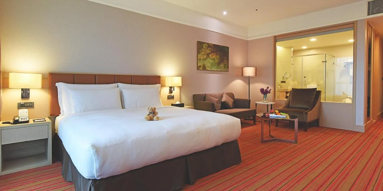 Deluxe Room in Fullon Hotel Taoyuan Airport Access MRT A8