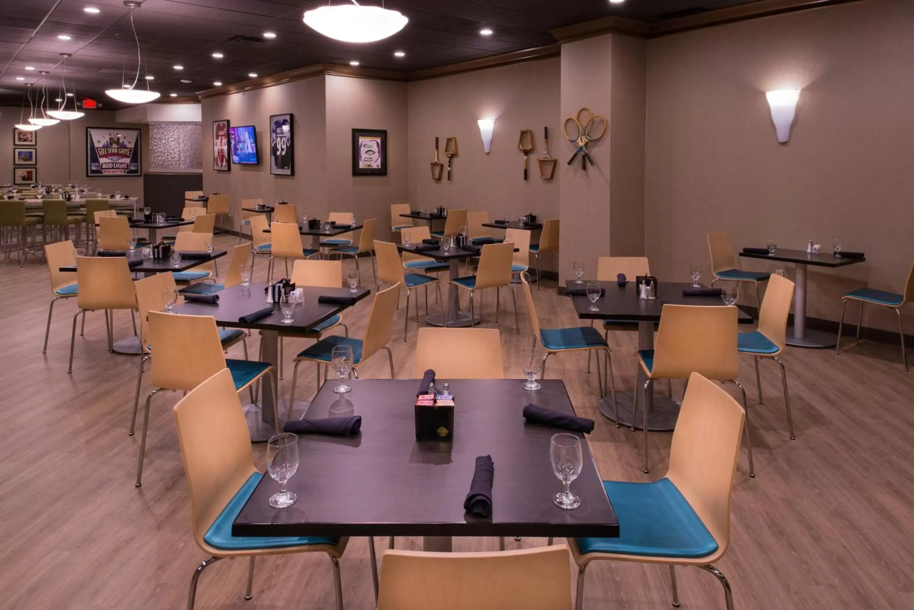 Restaurant/Places to Eat in Holiday Inn St Louis Downtown/Convention Center, an IHG Hotel