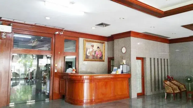 Lobby or reception, Lobby/Reception in Poonchock Mansion
