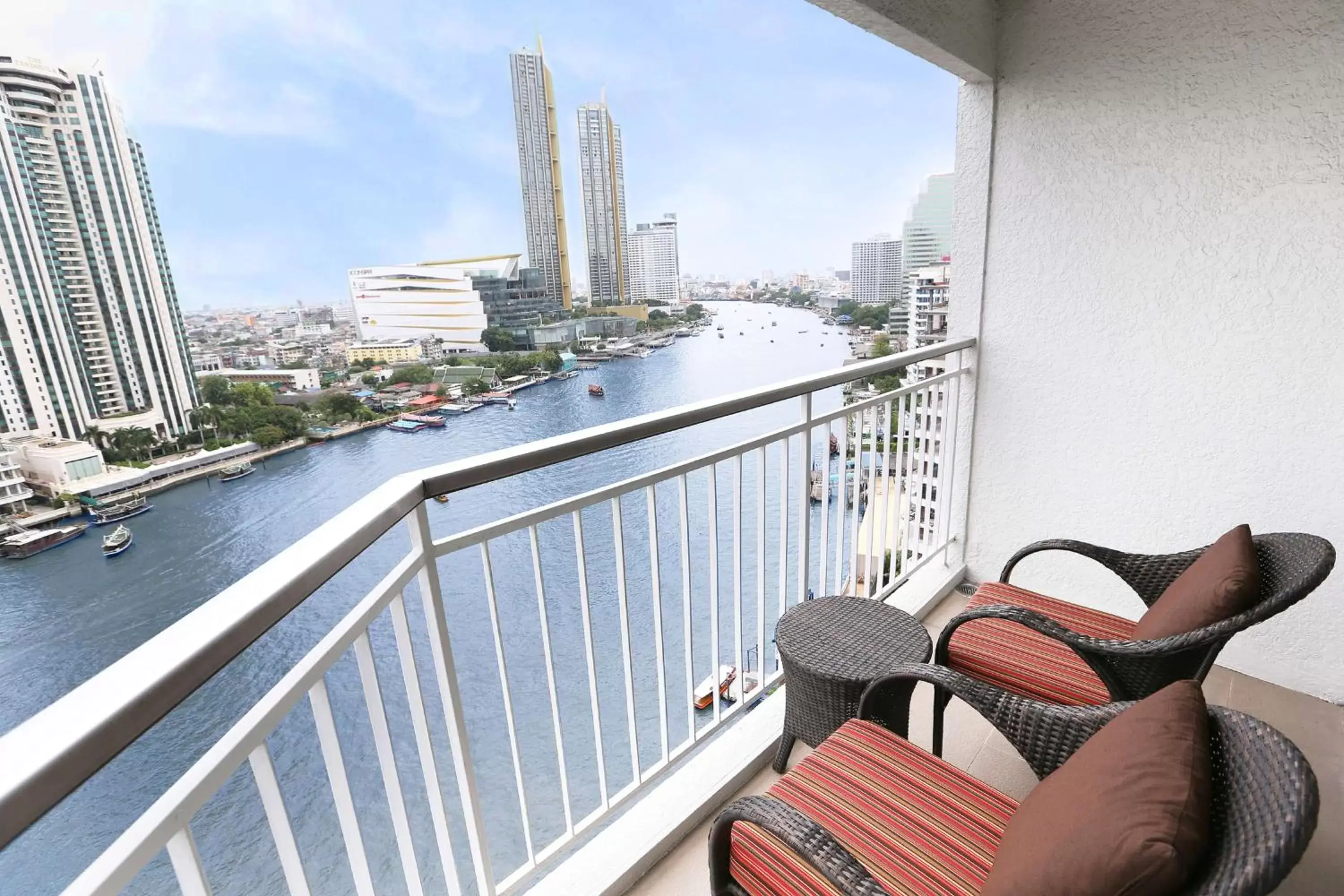 Balcony/Terrace in Shangri-La Bangkok