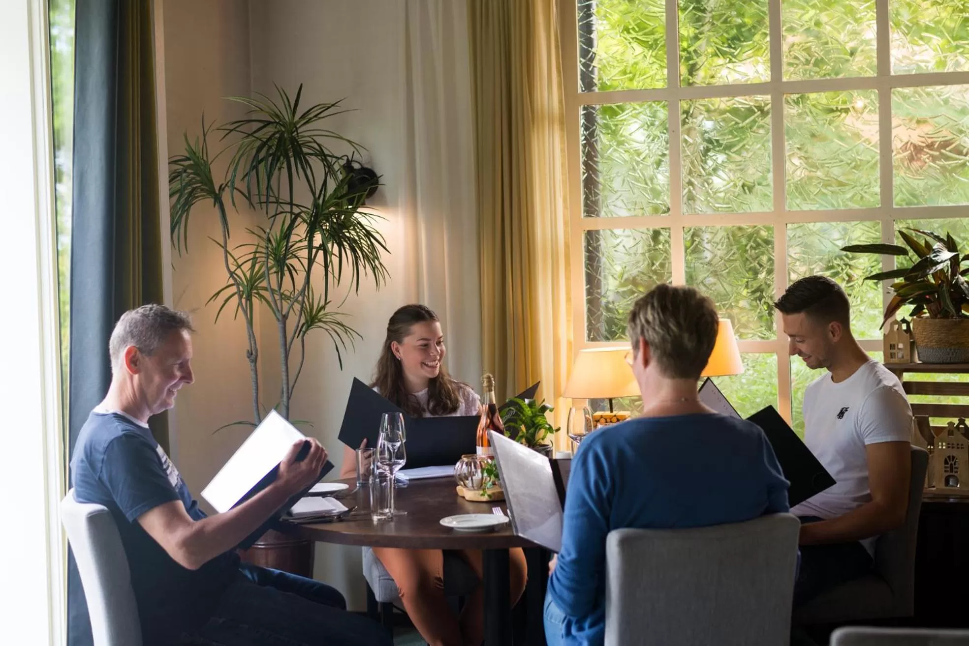 Restaurant/places to eat in Hotel Restaurant Ruimzicht