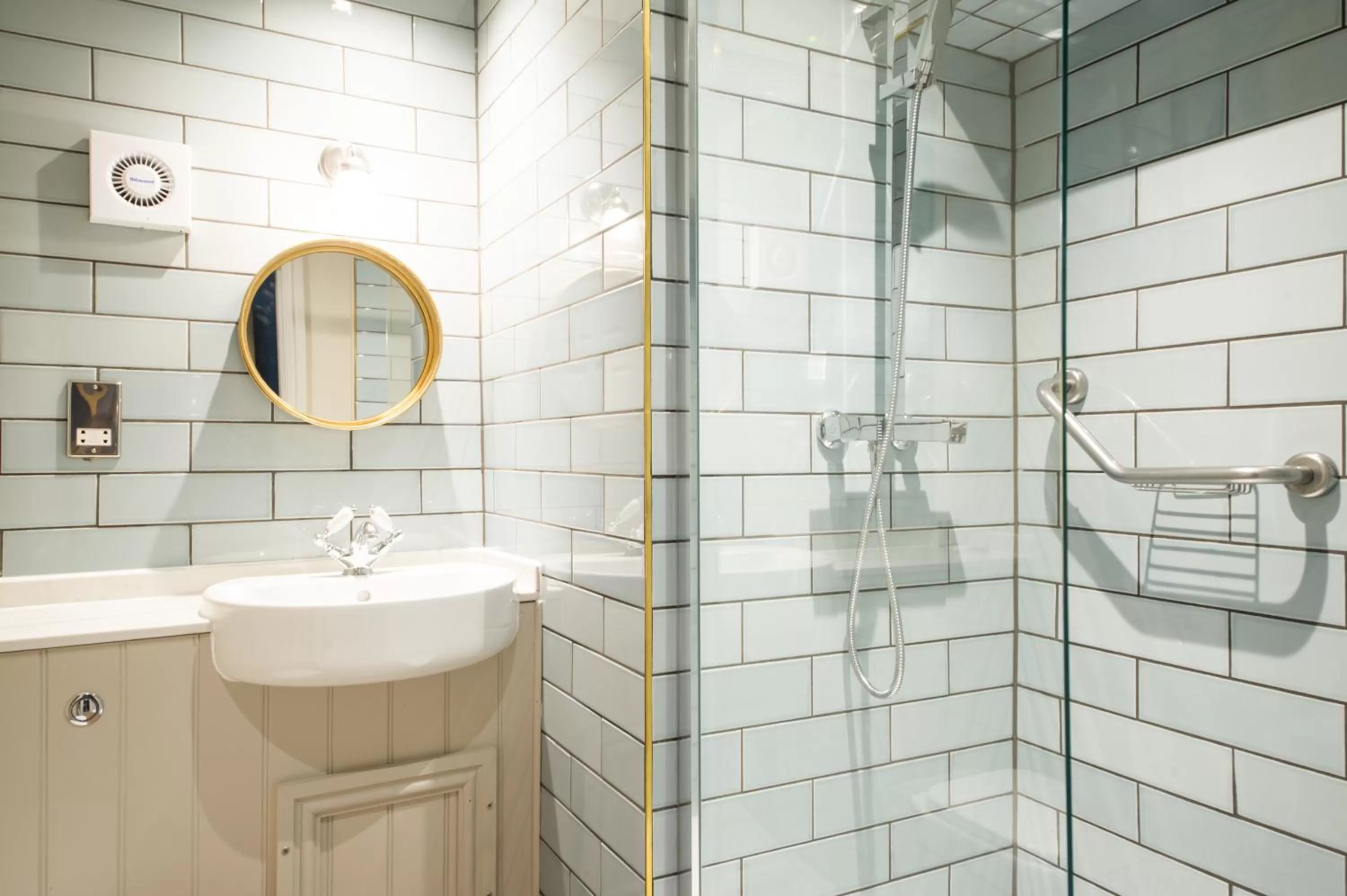 Bathroom in The Bulls Head by Innkeeper's Collection
