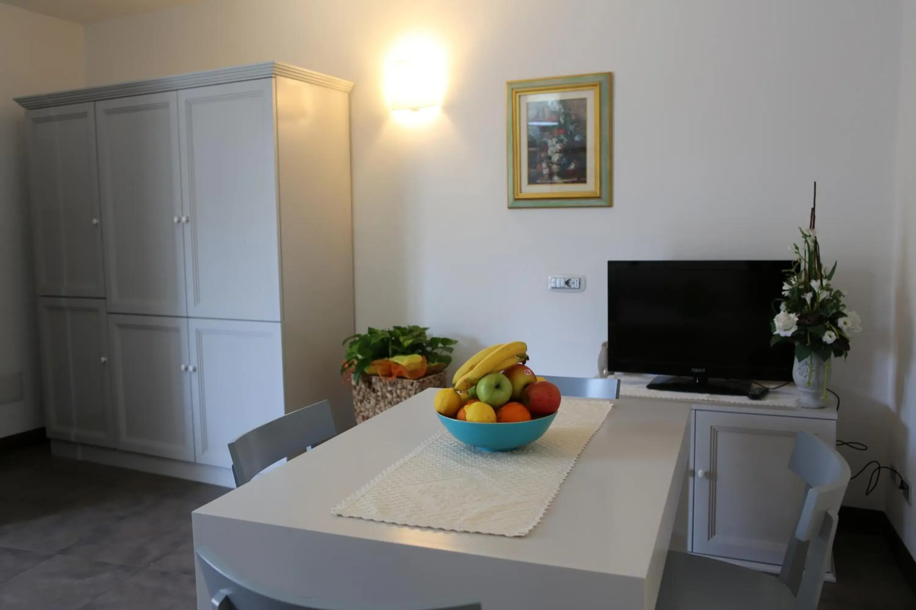 Dining area, TV/Entertainment Center in Albergo Residenziale La Corte