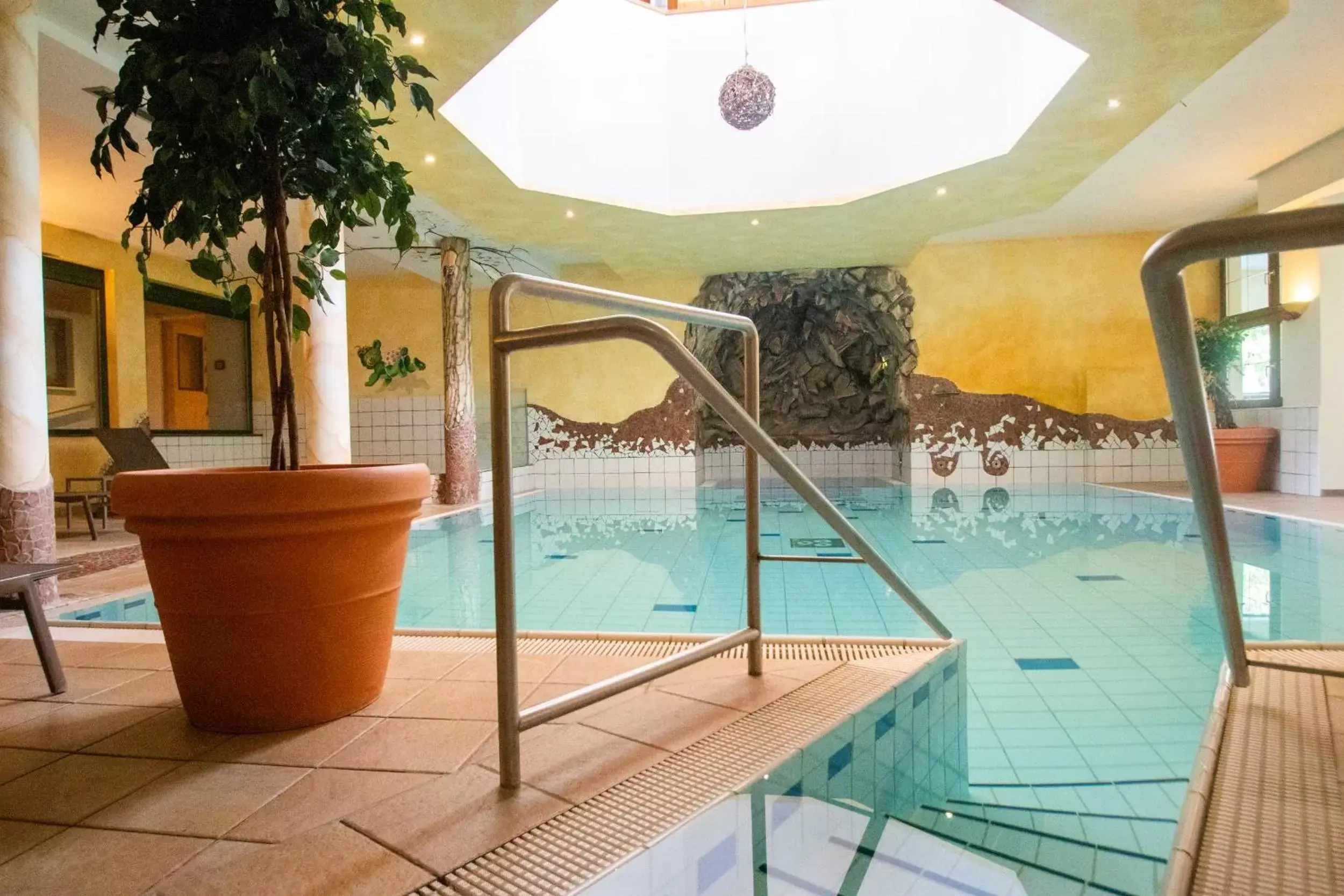 Swimming Pool in Aktivhotel Waldhof