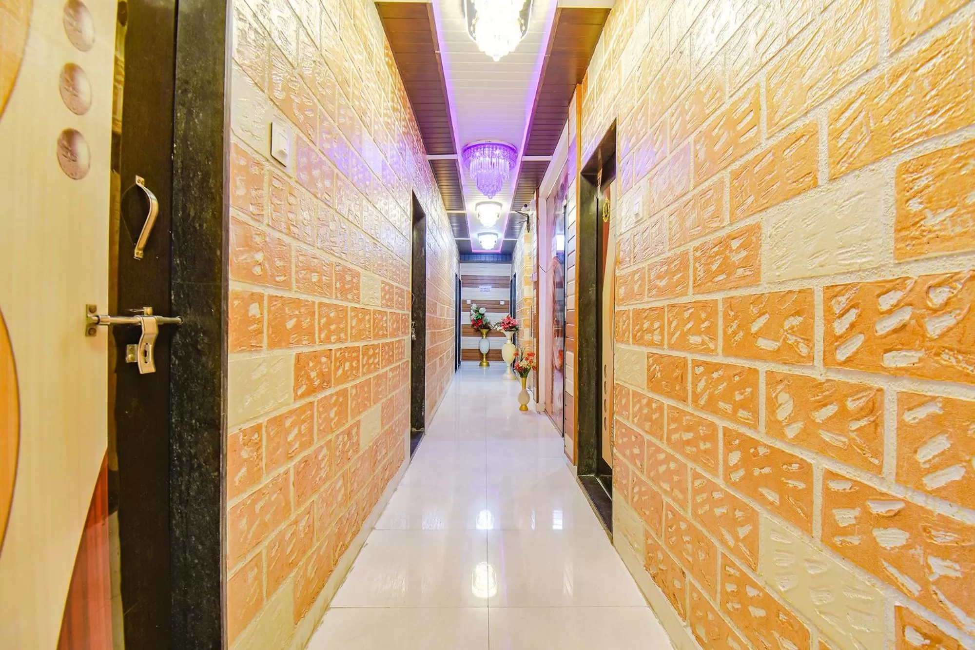 Lobby or reception in FabExpress Vardhan Executive