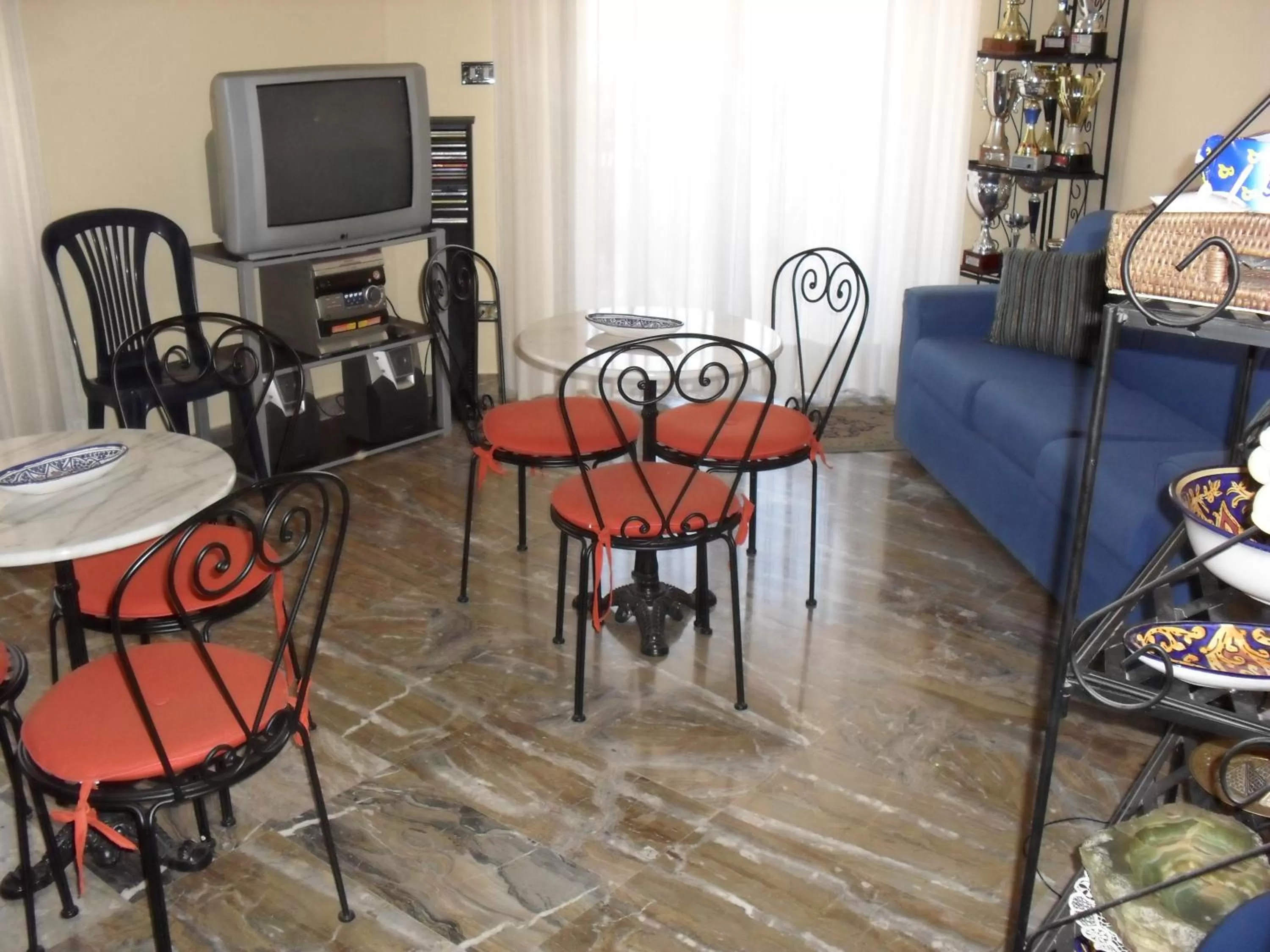 Communal lounge/ TV room in Agave