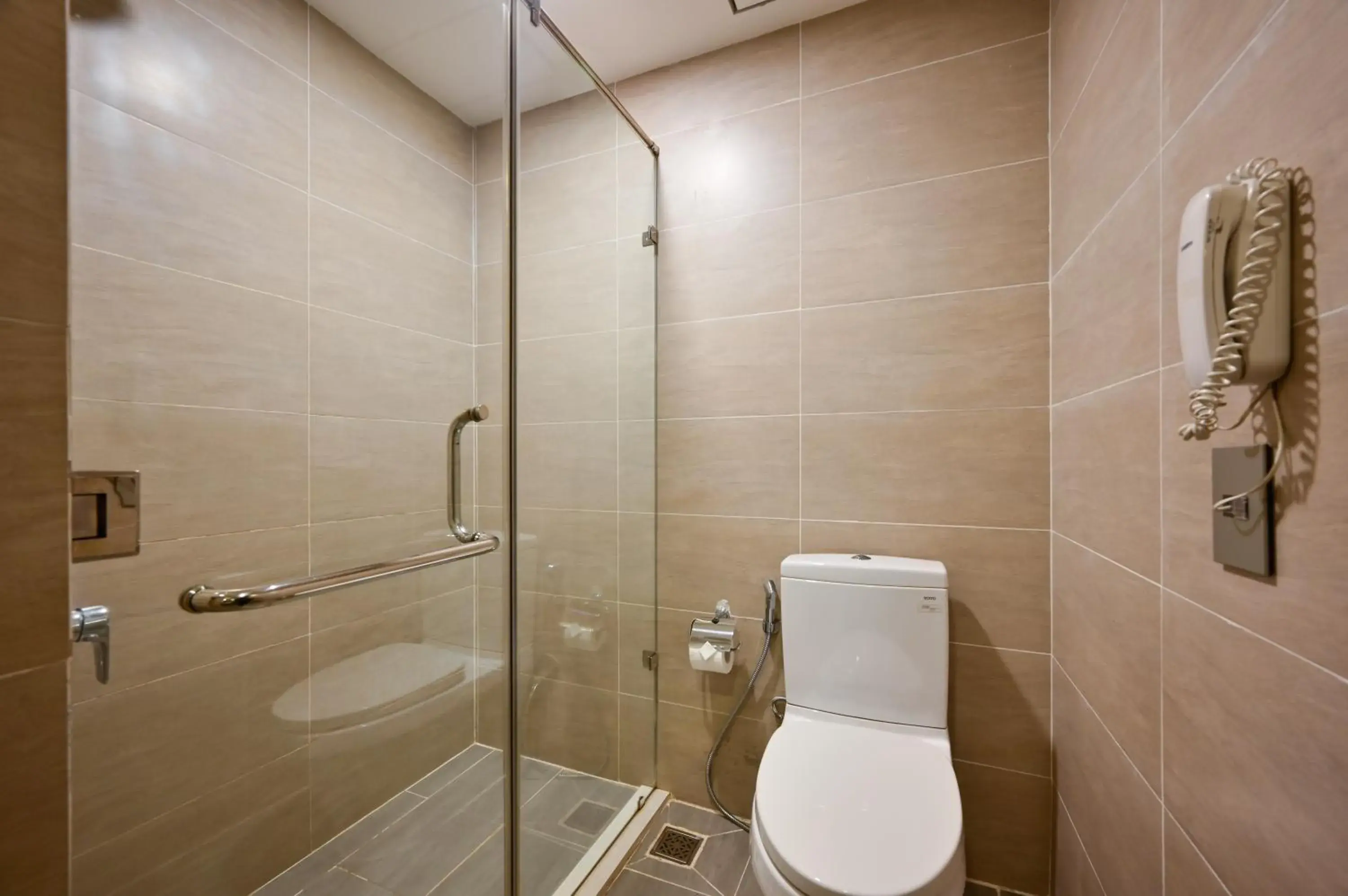 Shower, Bathroom in Muong Thanh Grand Saigon Centre Hotel
