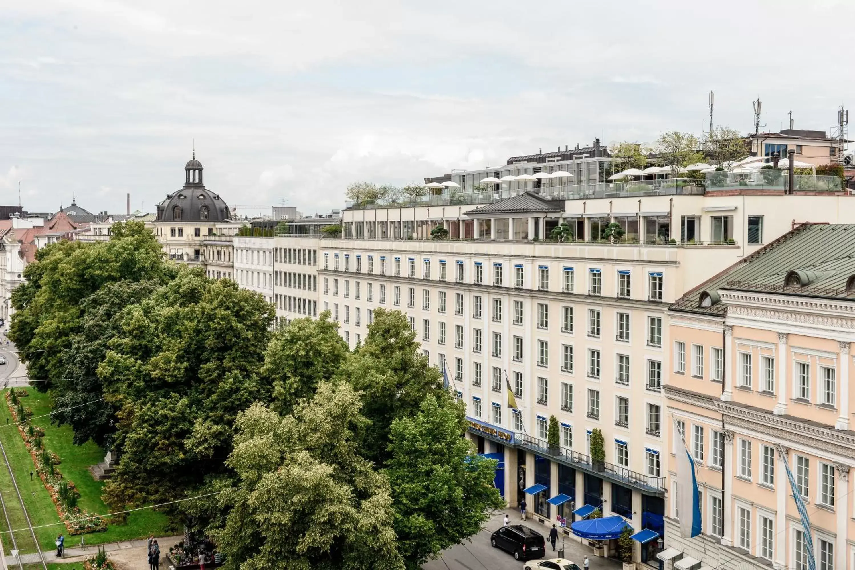 Facade/entrance in Hotel Bayerischer Hof