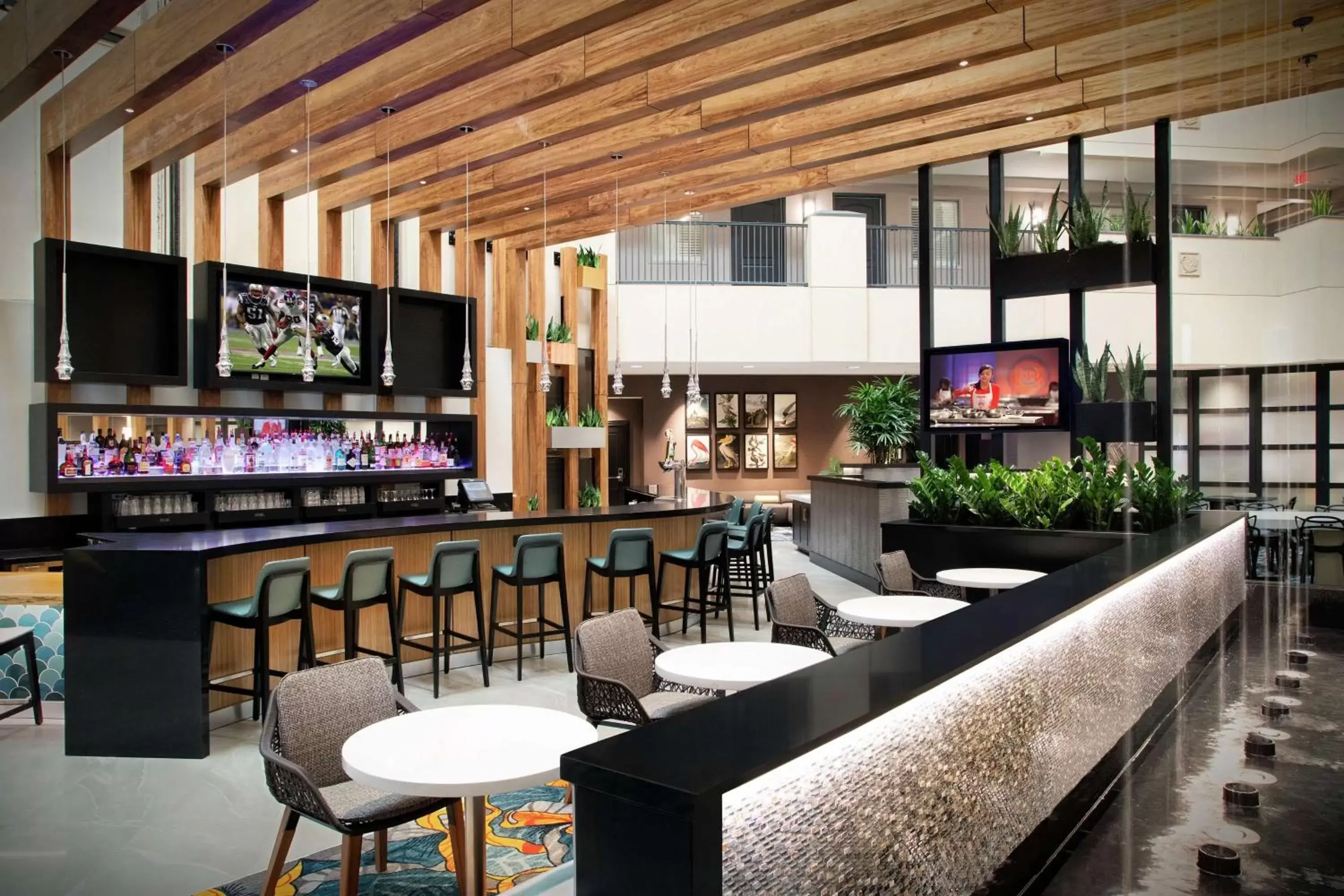 Lounge or bar in Embassy Suites by Hilton Orlando Airport Lounge or bar in Embassy Suites by Hilton Orlando Airport