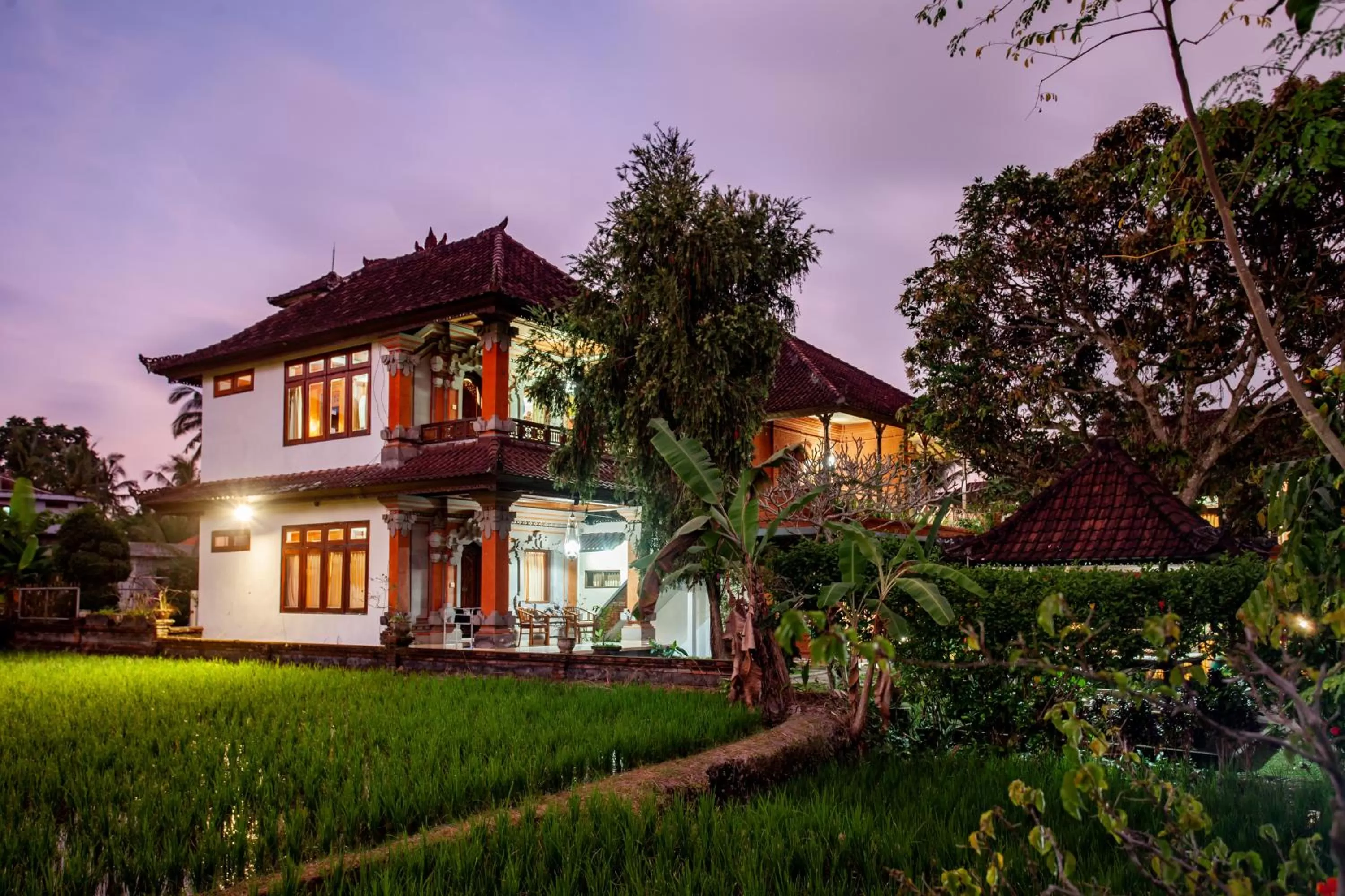 Property building in Nick's Pension