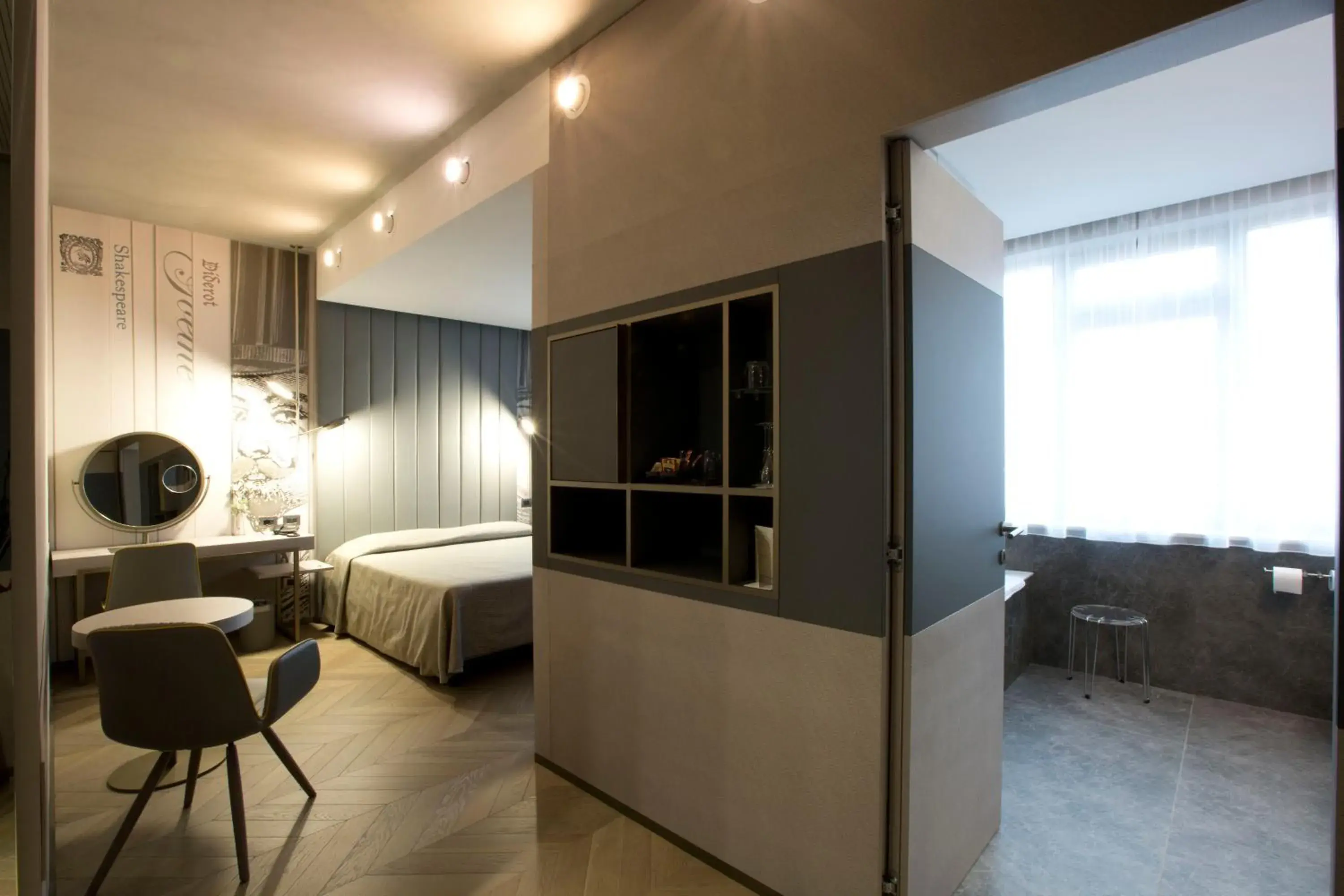 Bathroom, Seating Area in Palace Hotel Moderno