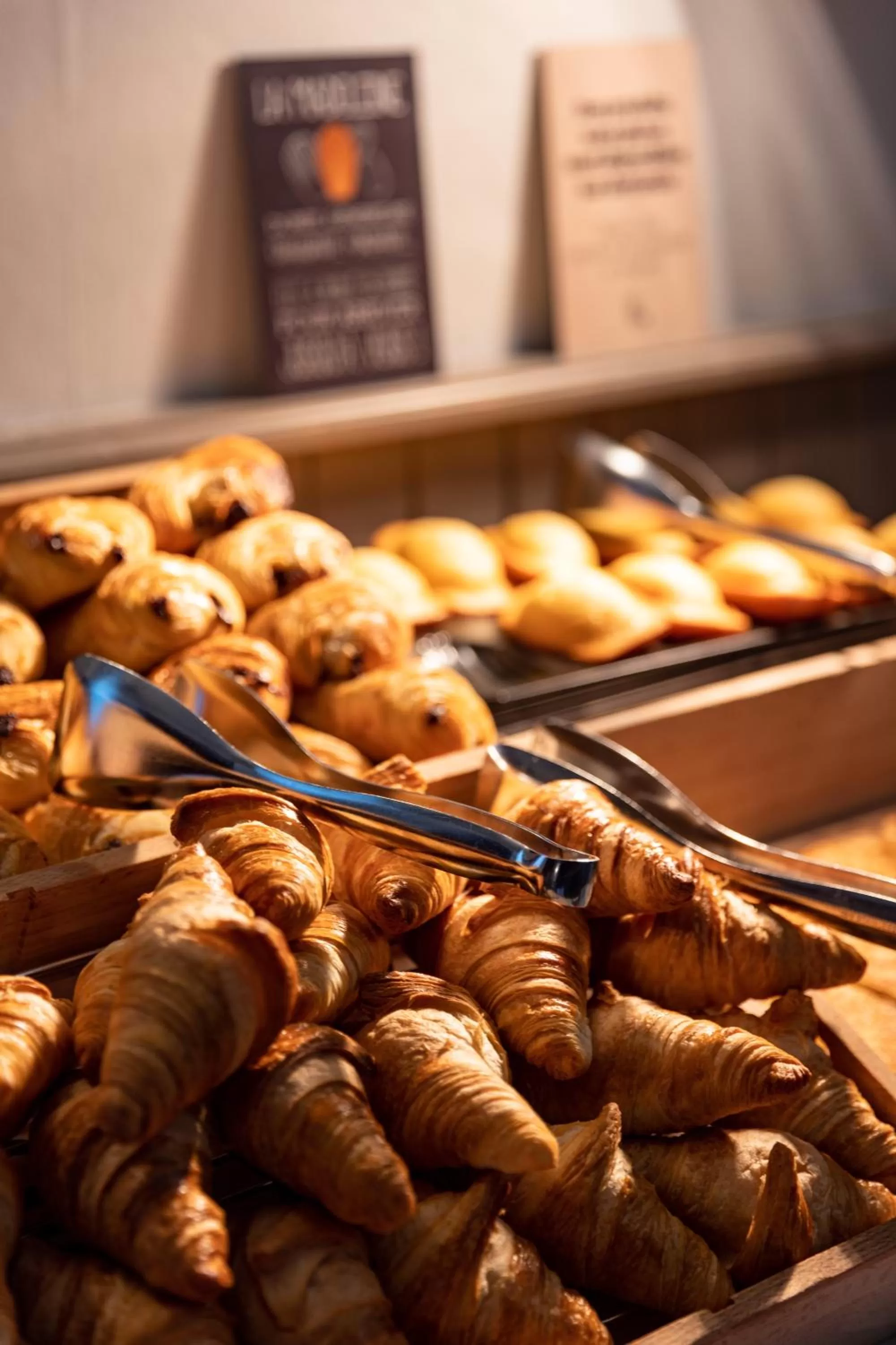 Food and drinks in Hotel ibis Autun