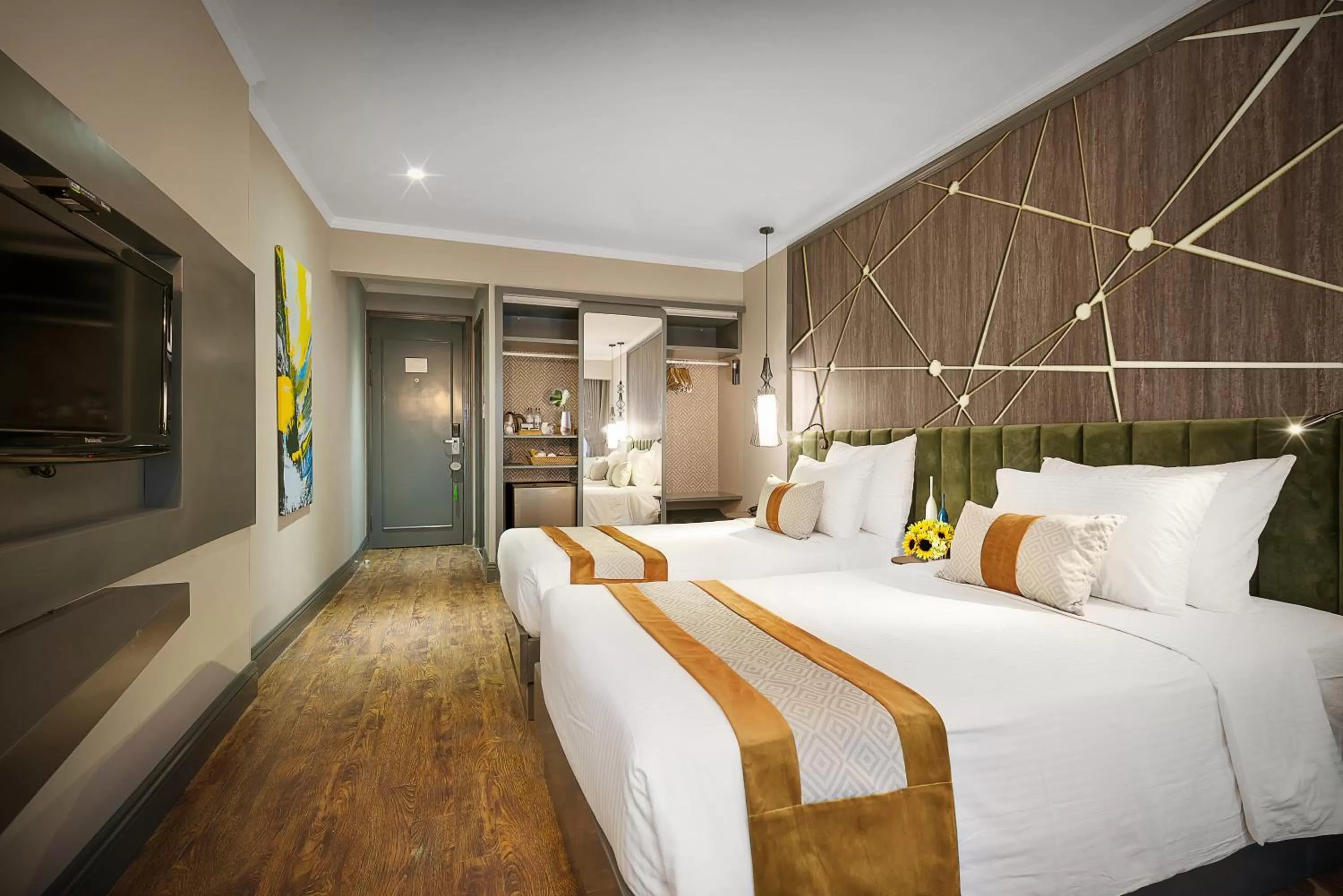 Photo of the whole room, Bed in Hanoi Center Silk Hotel & Travel