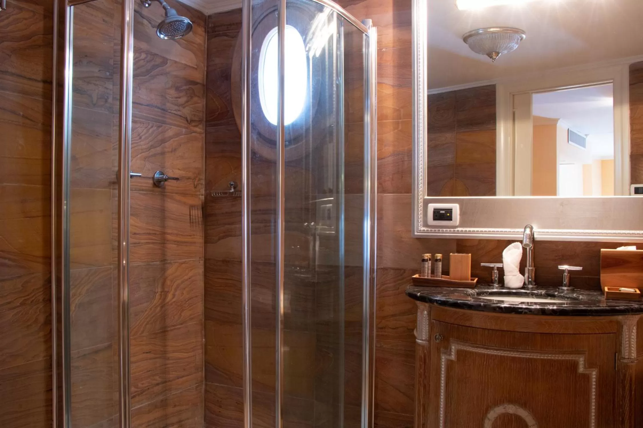 Shower, Bathroom in Villa Palma Boutique Hotel