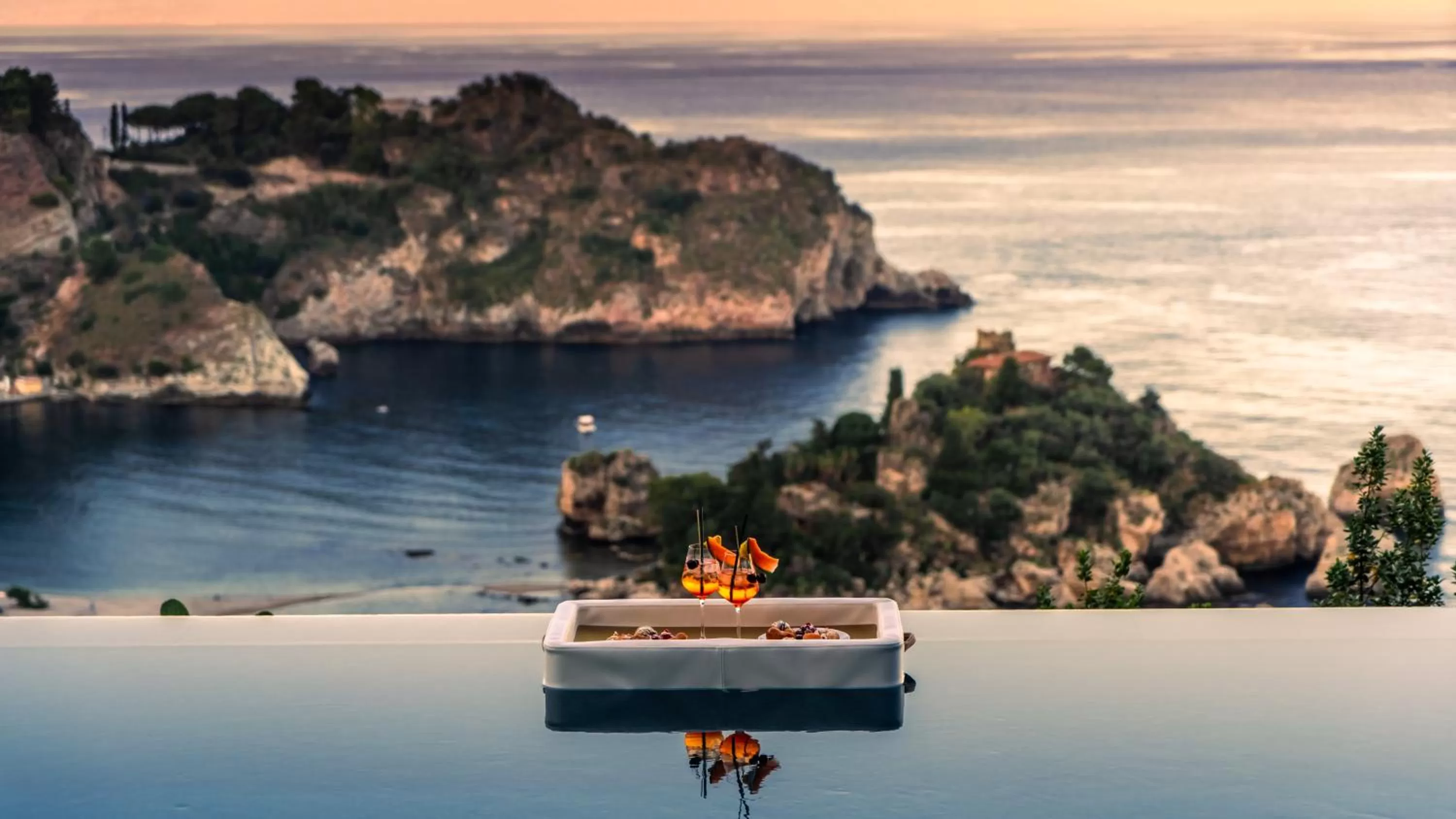 Day in Isola Bella Infinity Suites